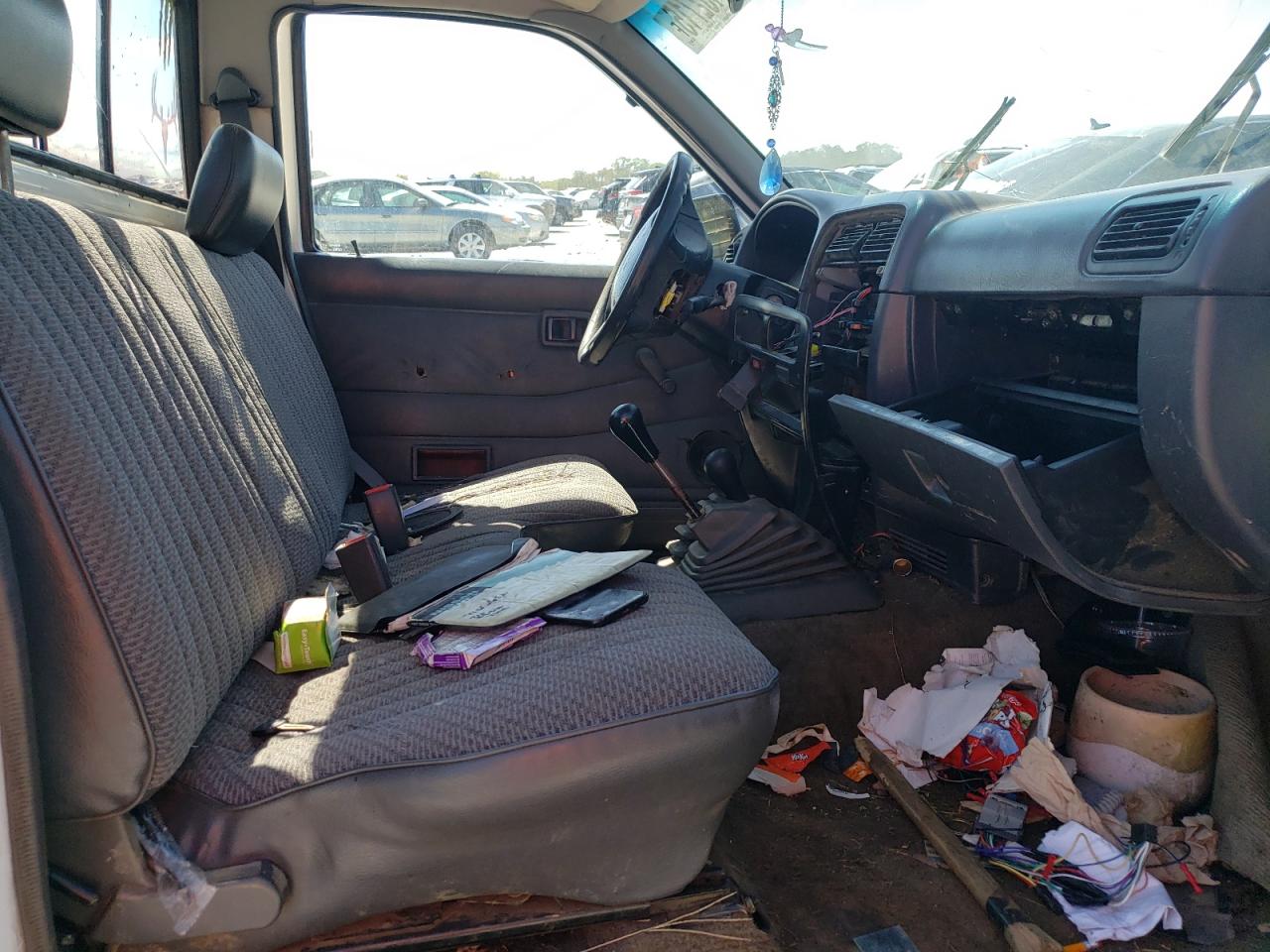 1997 Nissan Truck Xe Белый vin: 1N6SD11Y3VC351138