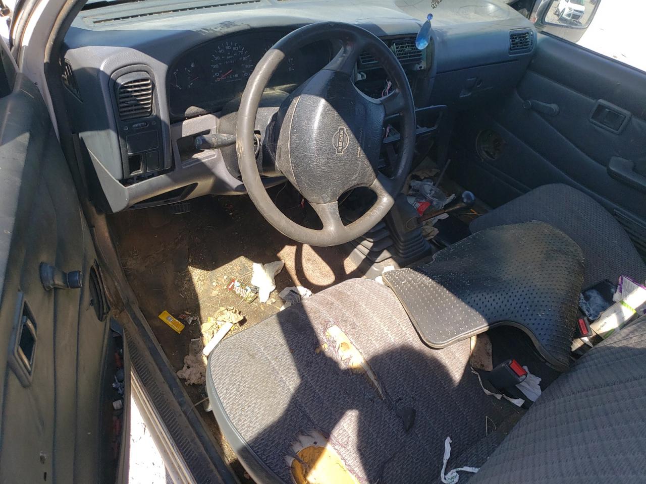 1997 Nissan Truck Xe Белый vin: 1N6SD11Y3VC351138