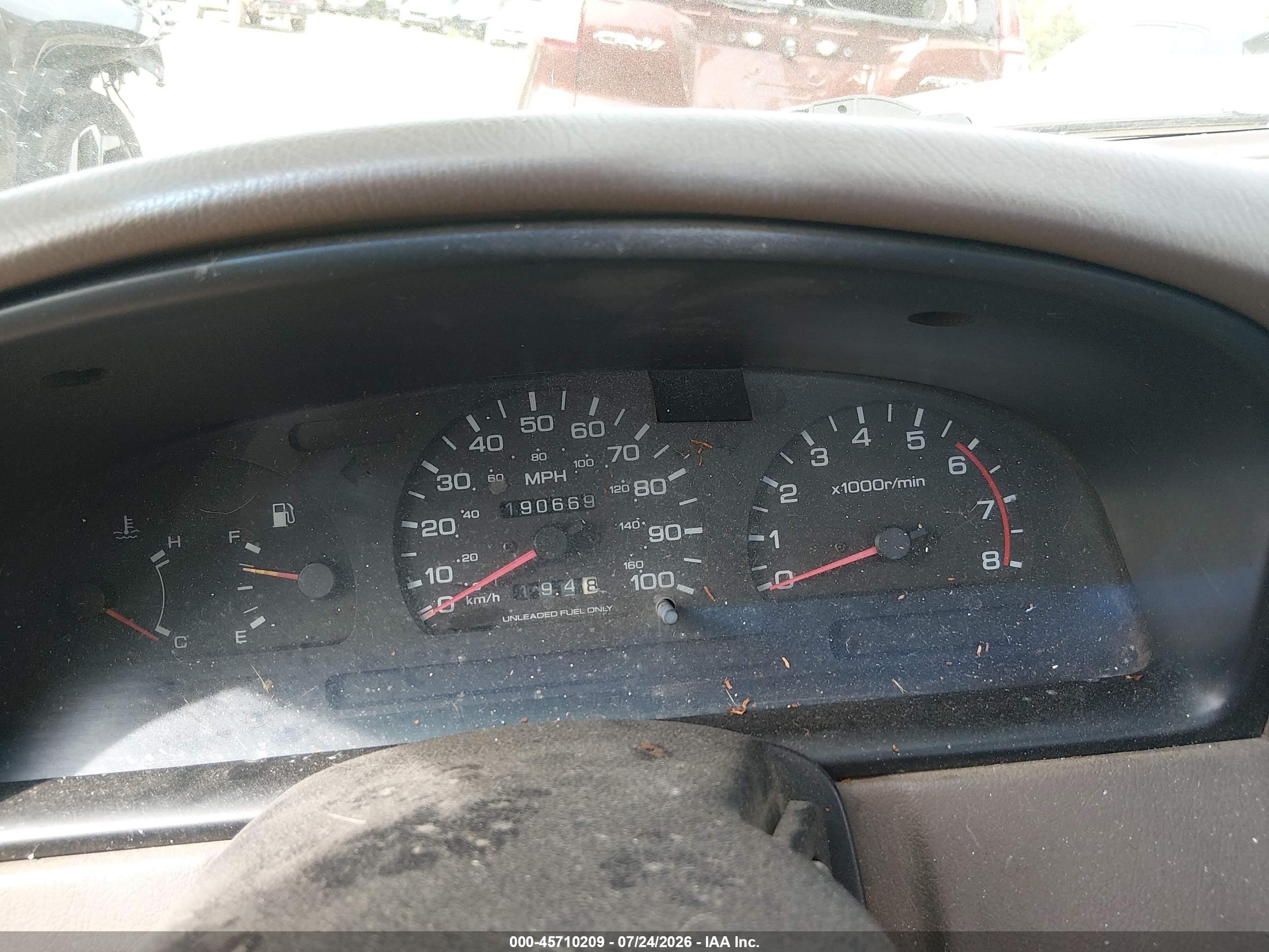 1997 Nissan 4x4 Truck Xe Red vin: 1N6SD11Y4VC406759