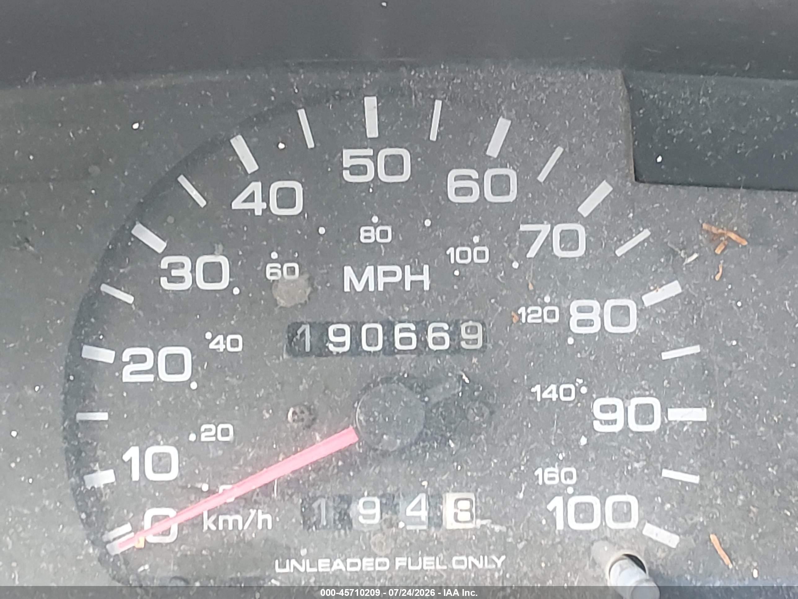 1997 Nissan 4x4 Truck Xe Red vin: 1N6SD11Y4VC406759