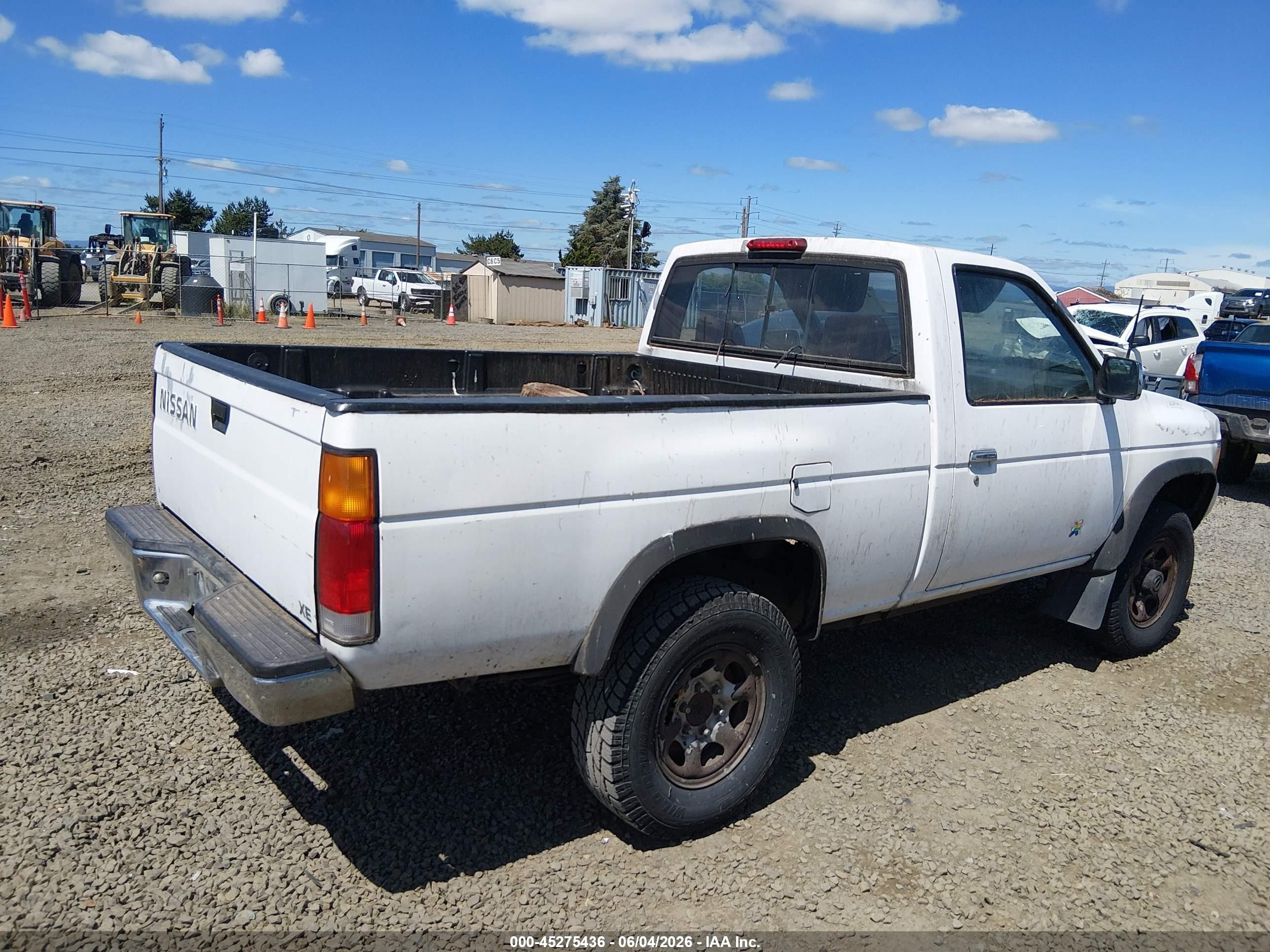 1995 Nissan Truck Xe White vin: 1N6SD11Y6SC410162