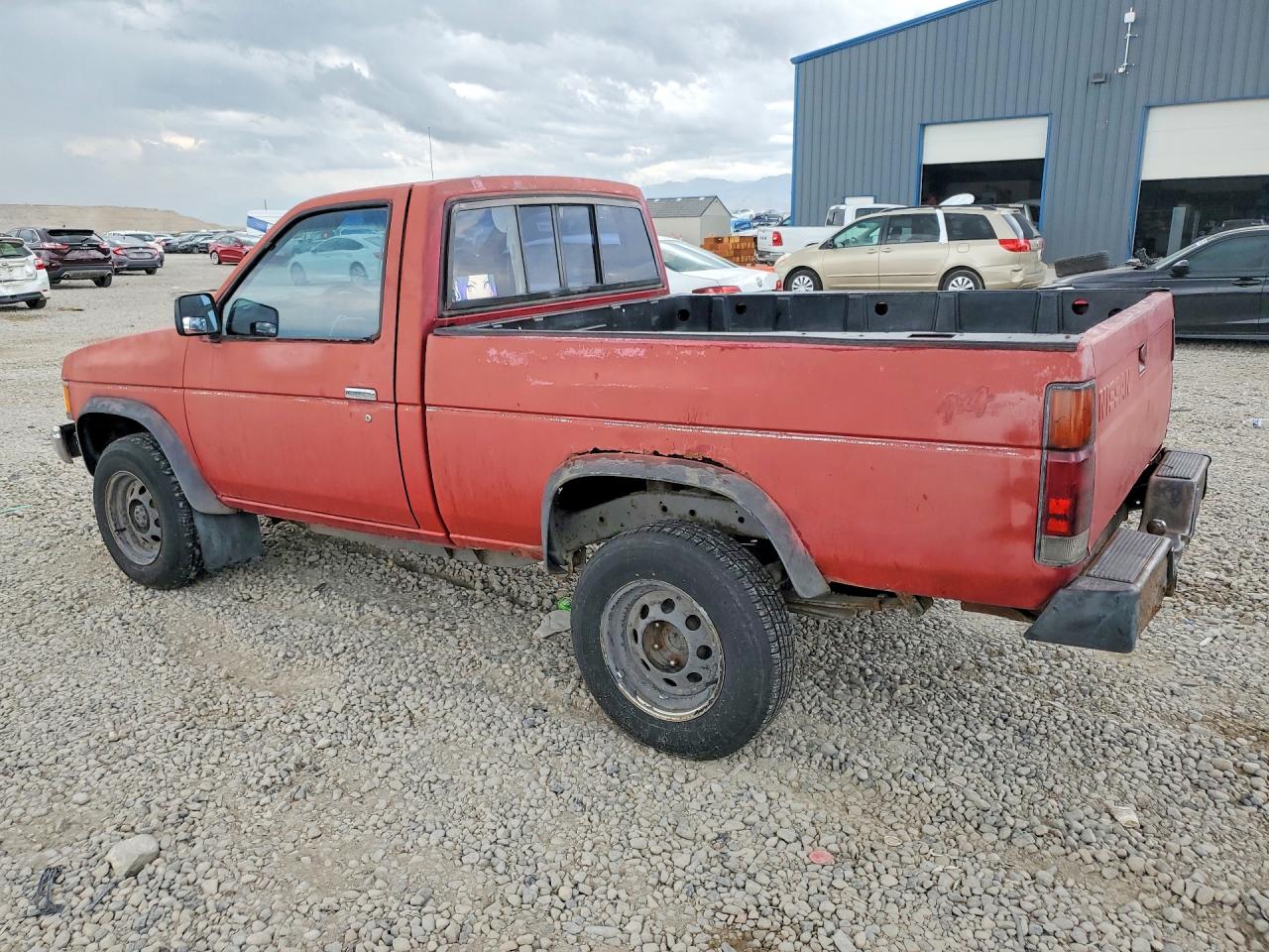 1992 Nissan Truck Base Maroon vin: 1N6SD11Y9NC329872