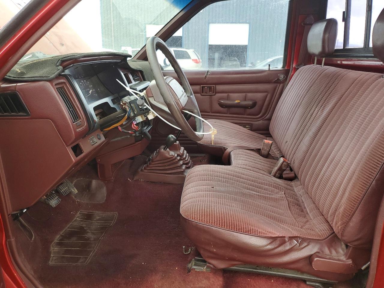 1992 Nissan Truck Base Maroon vin: 1N6SD11Y9NC329872