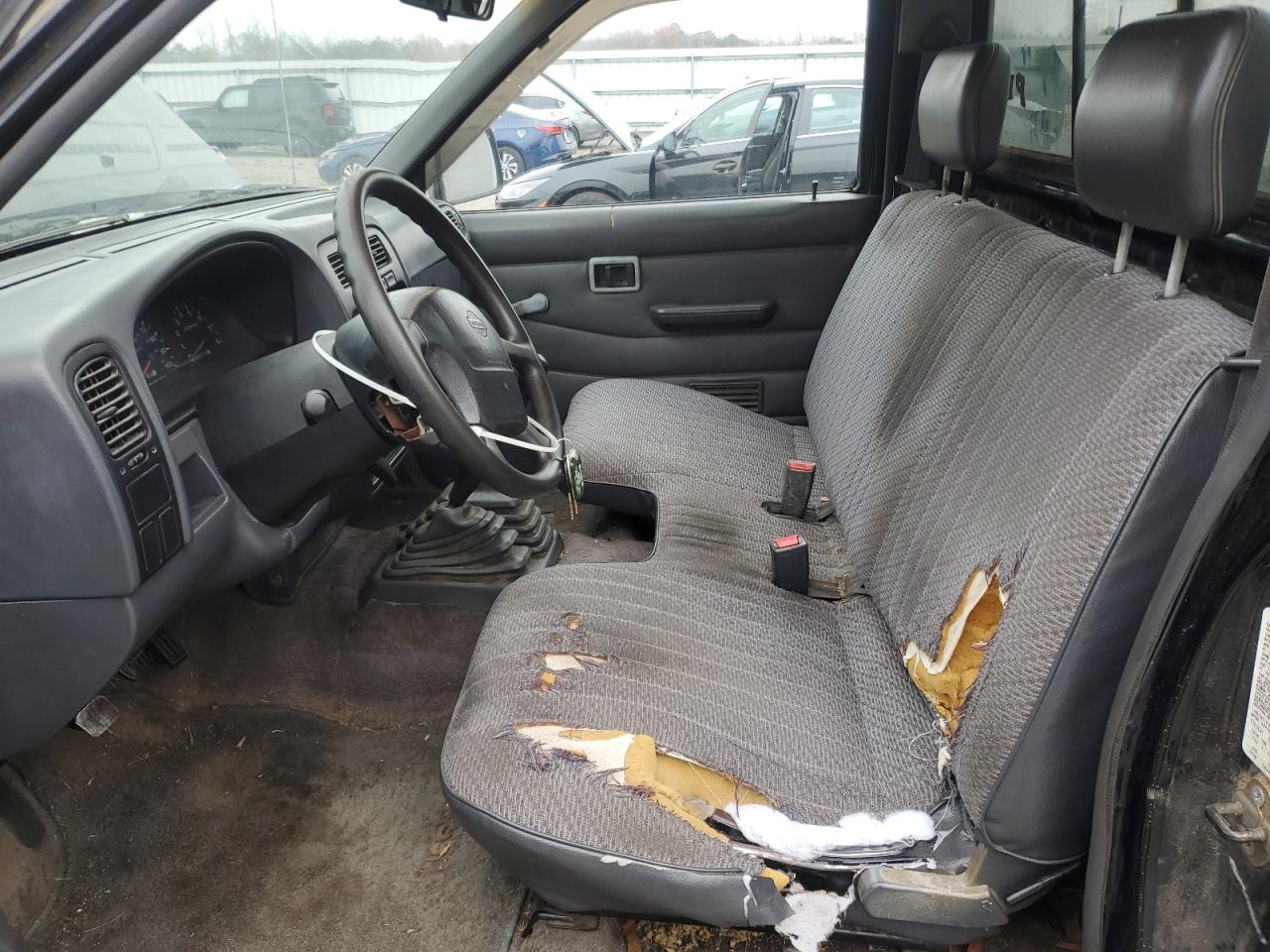1997 Nissan Truck Xe Black vin: 1N6SD11Y9VC319844