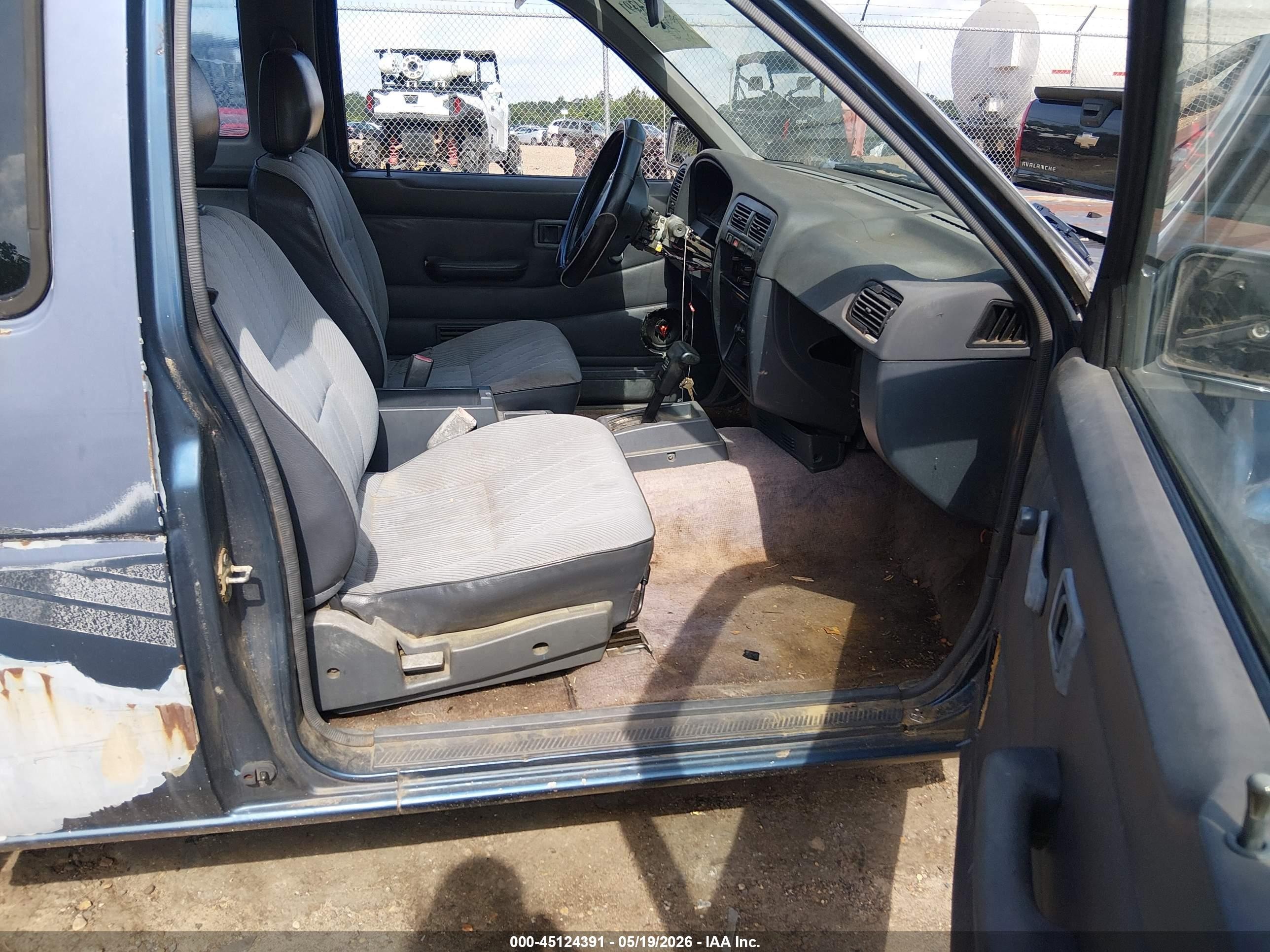 1994 Nissan Truck King Cab Xe Blue vin: 1N6SD16S0RC357151