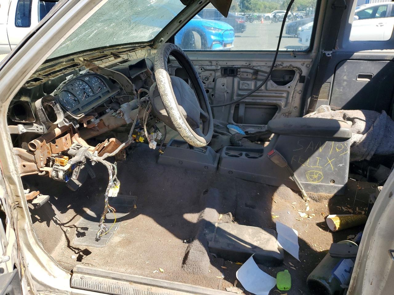 1996 Nissan Truck Xe Tan vin: 1N6SD16S0TC385121