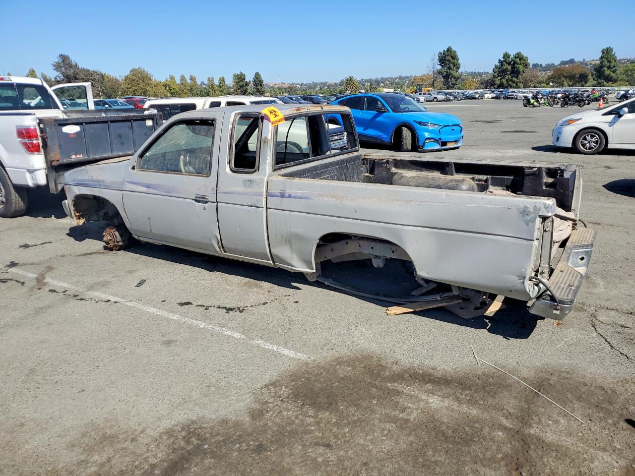 1996 Nissan Truck Xe Tan vin: 1N6SD16S0TC385121