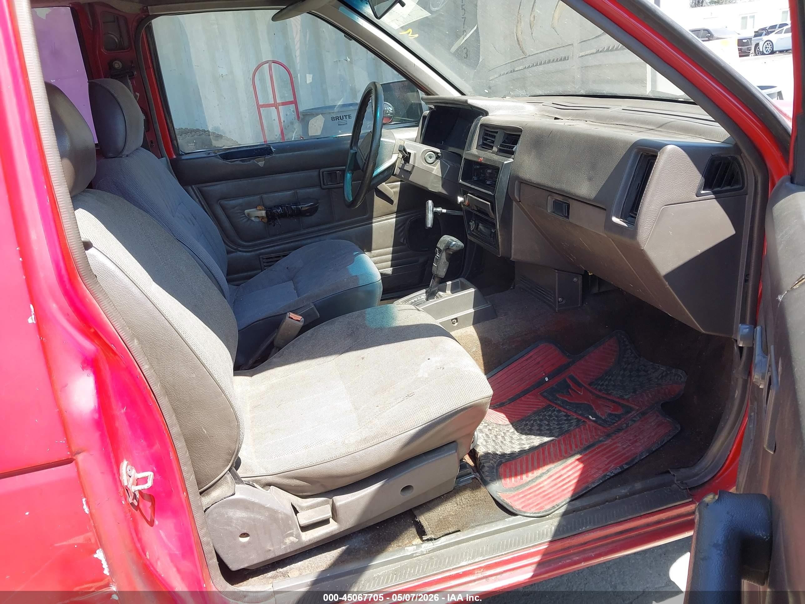 1991 Nissan Truck King Cab Red vin: 1N6SD16S1MC331537
