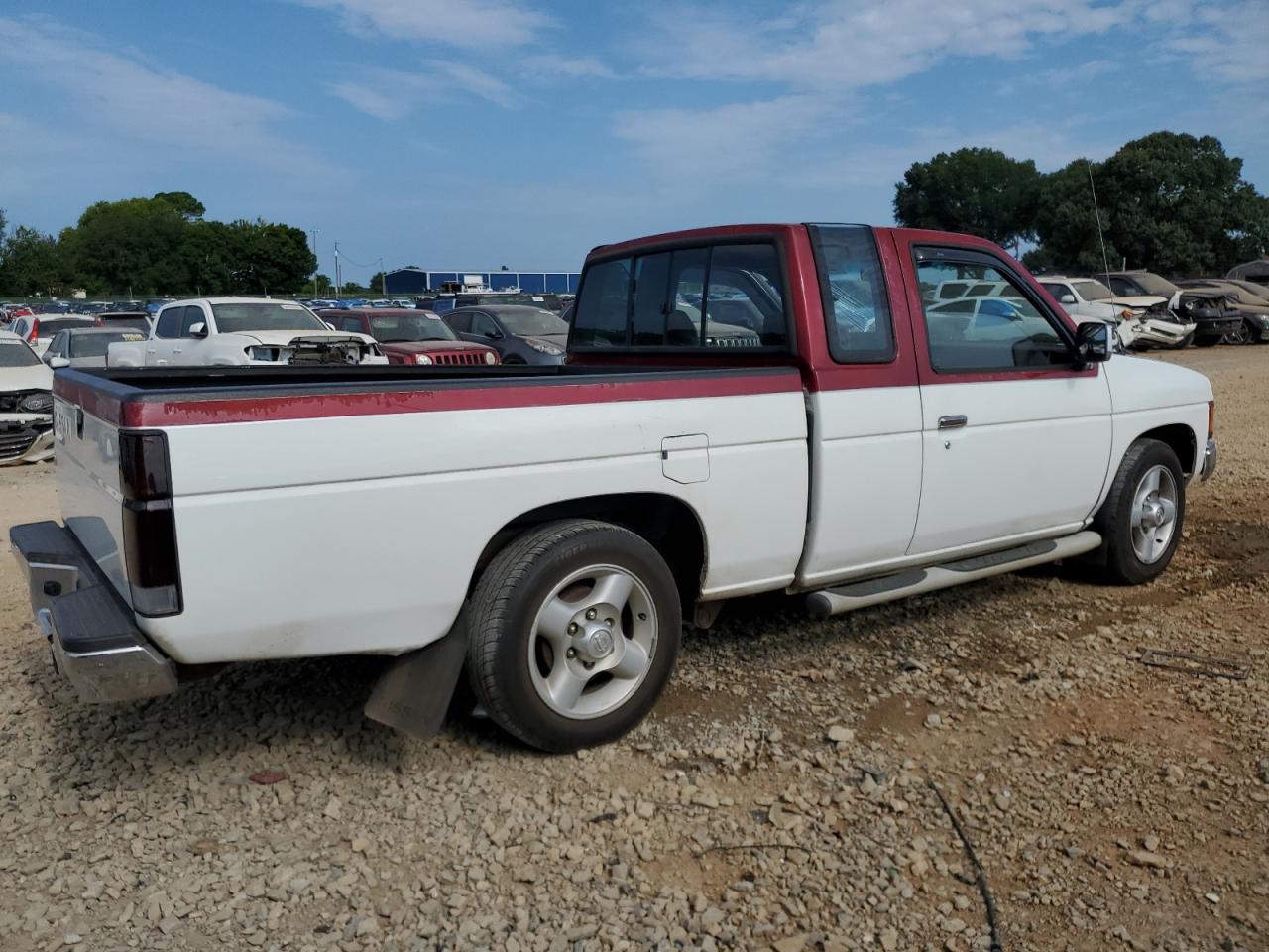 1991 Nissan Truck King Cab Two Tone vin: 1N6SD16S1MC428270