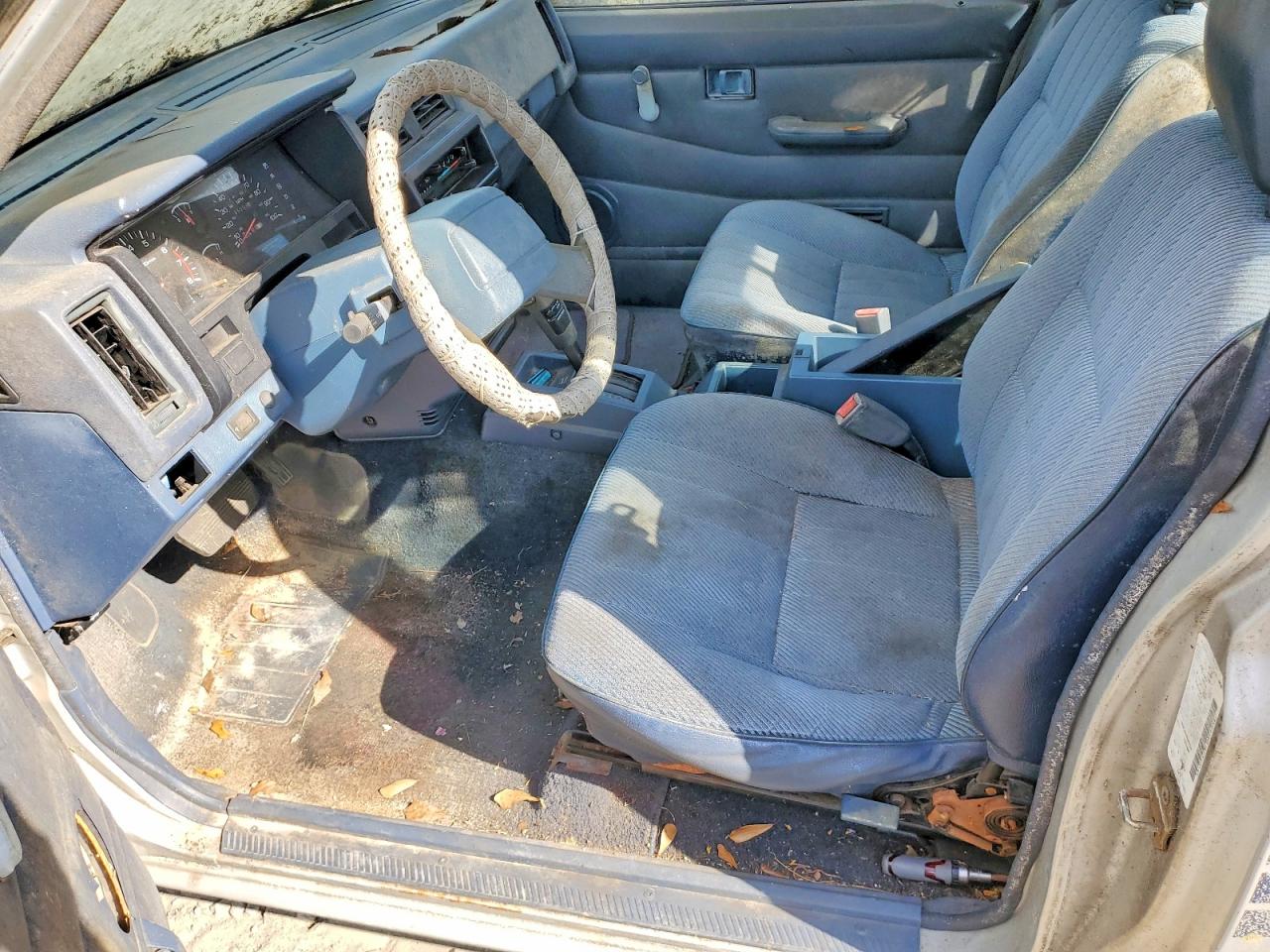 1993 Nissan Truck King Cab Silver vin: 1N6SD16S1PC443744