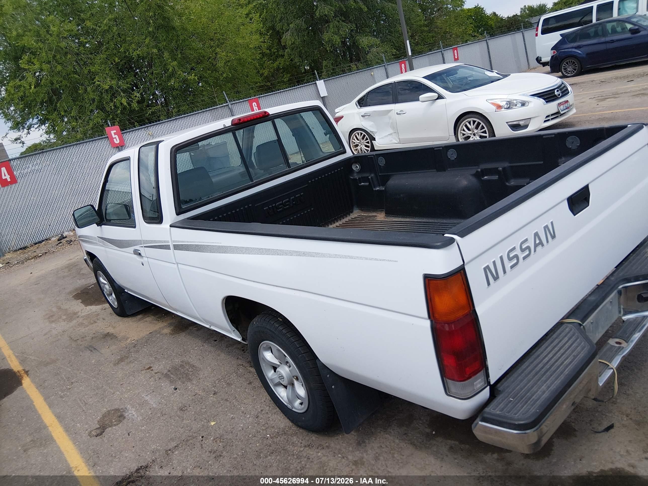 1997 Nissan 4x2 Truck Se/xe White vin: 1N6SD16S1VC350140
