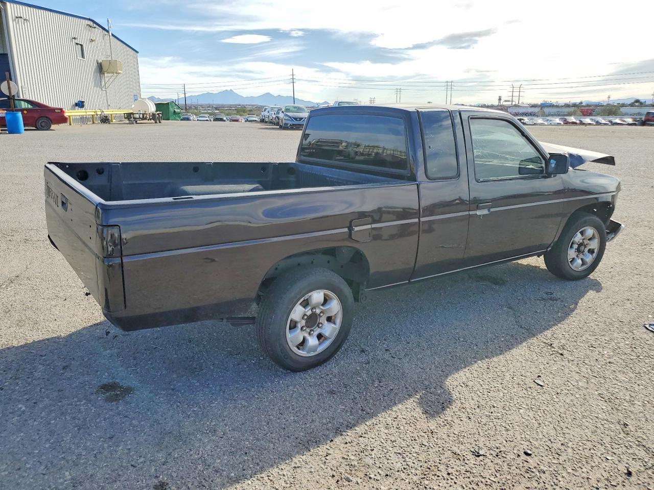 1991 Nissan Truck King Cab Burgundy vin: 1N6SD16S2MC330803