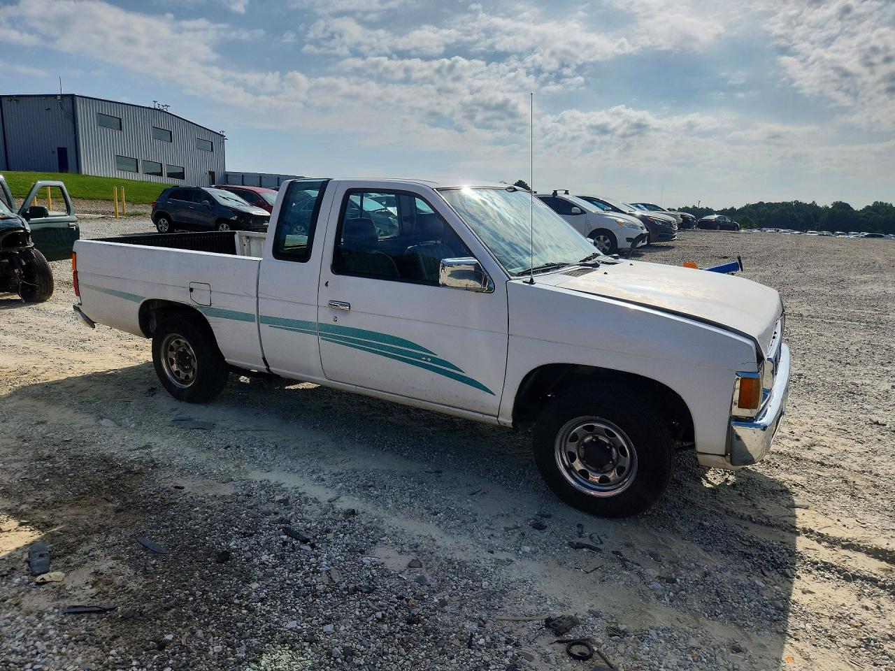 1995 Nissan Truck Xe White vin: 1N6SD16S2SC313853