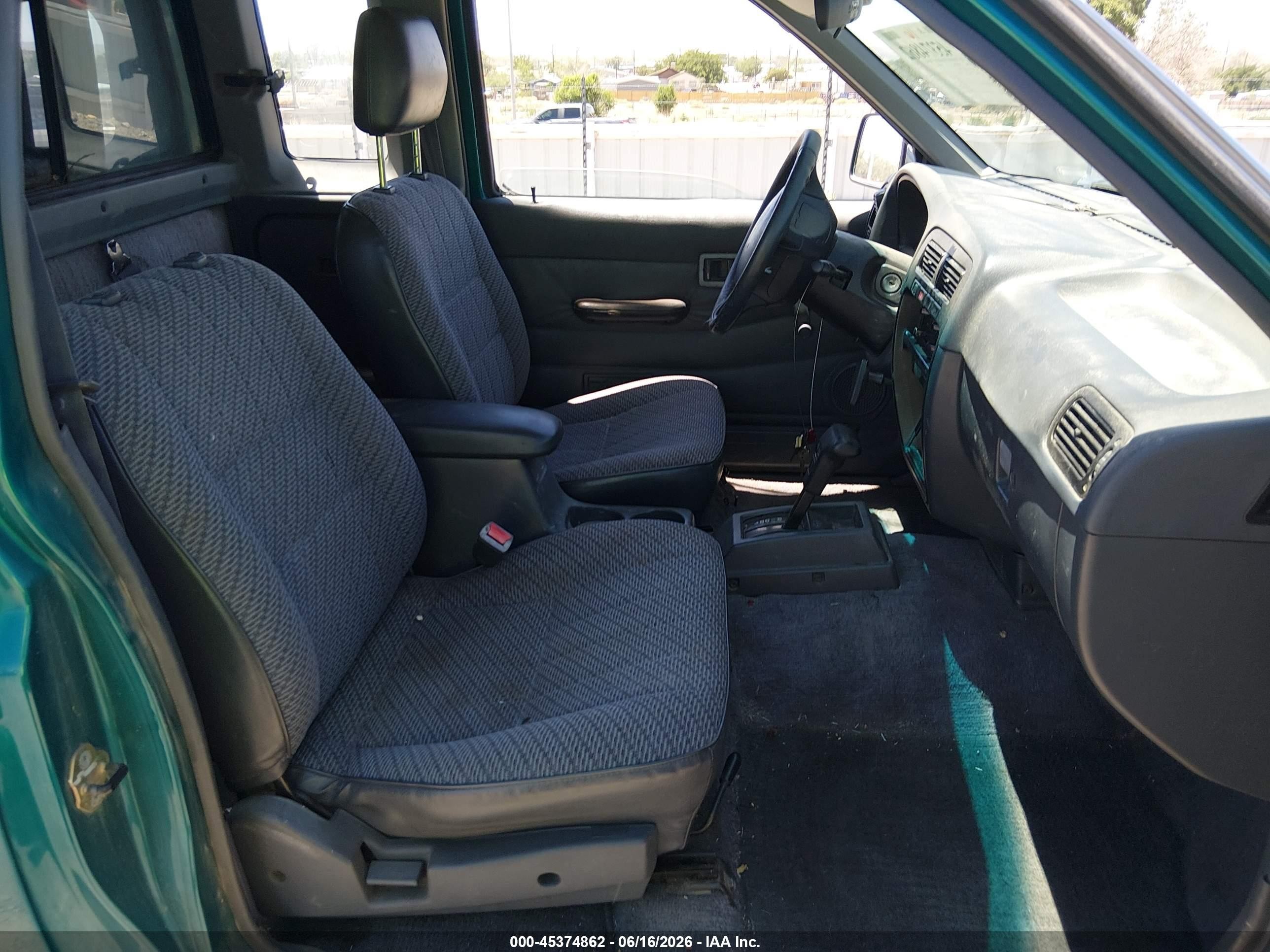 1996 Nissan Truck King Cab Se/king Cab Xe Green vin: 1N6SD16S2TC305897