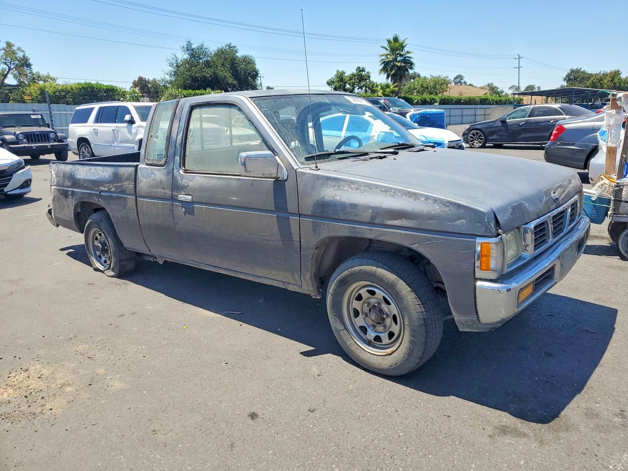 1995 Nissan Truck King Cab Xe Gray vin: 1N6SD16S4SC323946