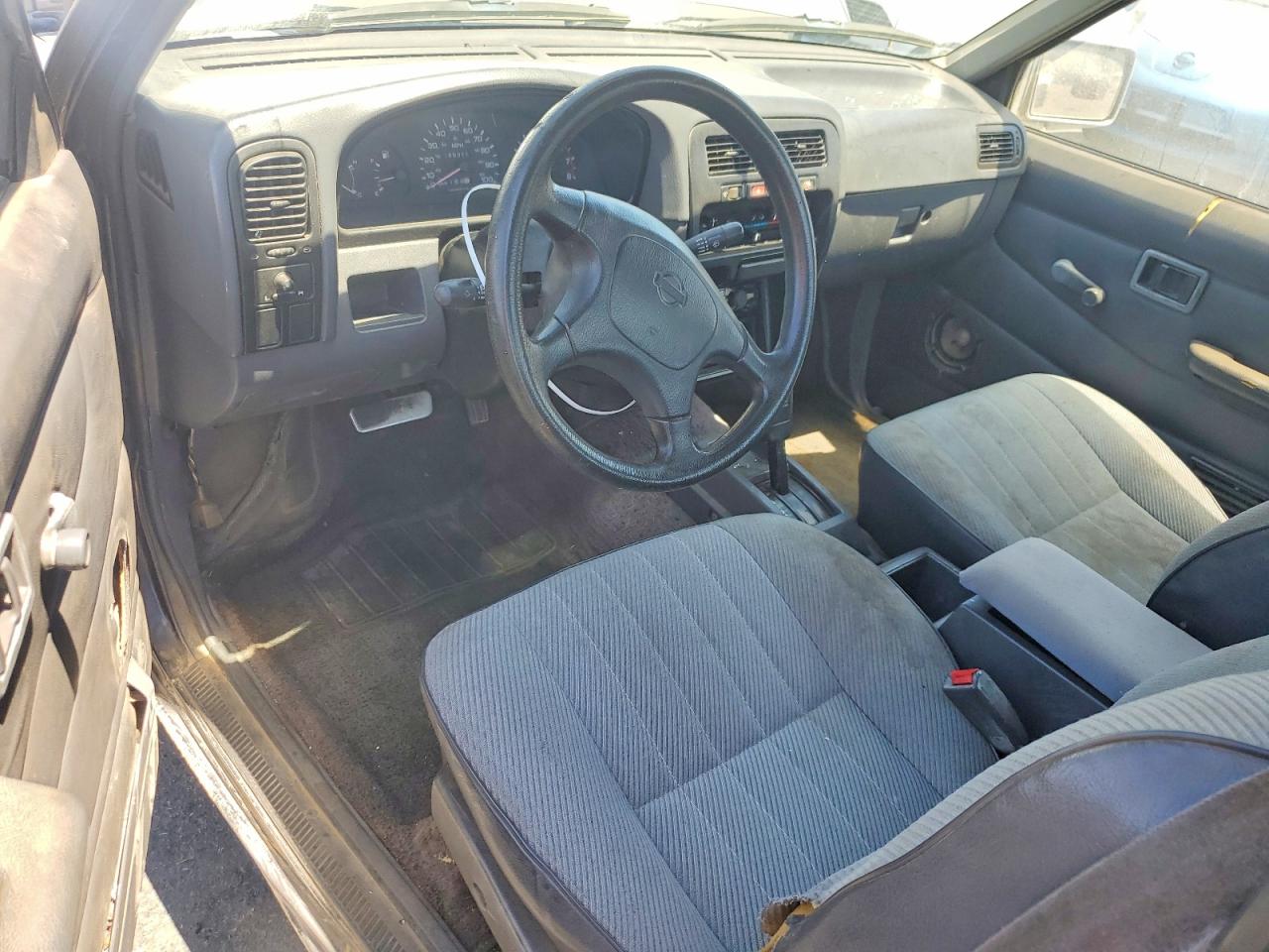 1995 Nissan Truck King Cab Xe Gray vin: 1N6SD16S4SC323946