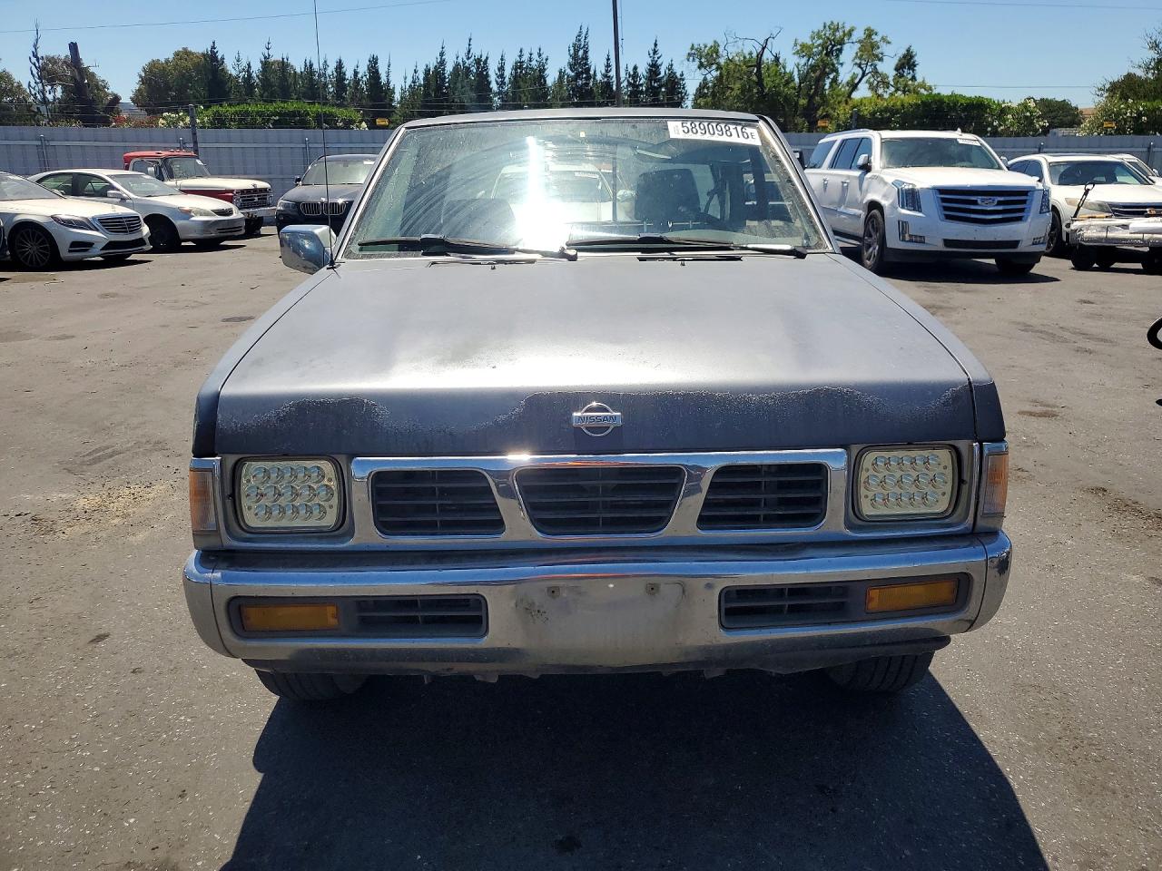 1995 Nissan Truck King Cab Xe Gray vin: 1N6SD16S4SC323946