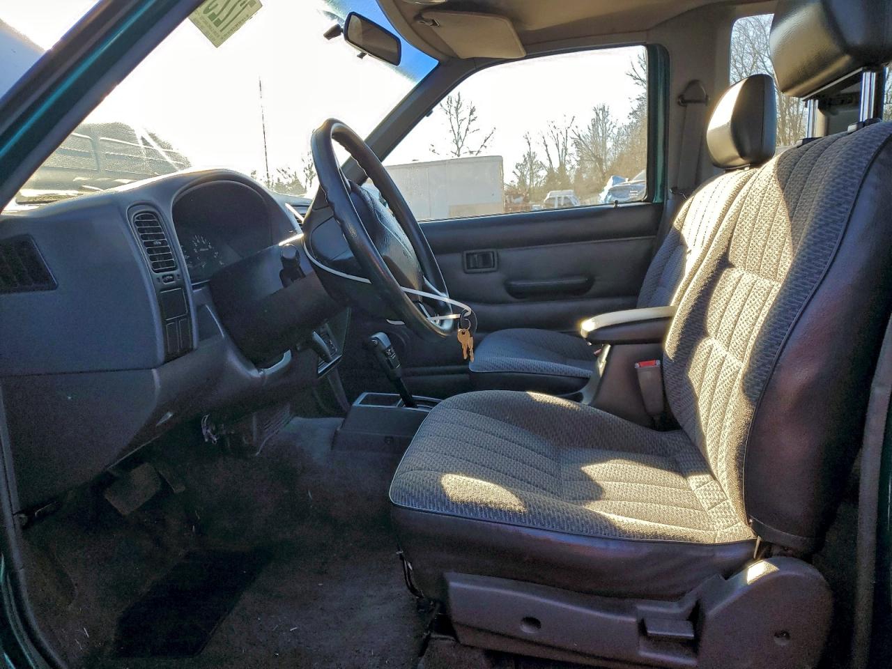 1997 Nissan Truck King Cab Se Green vin: 1N6SD16S4VC381866