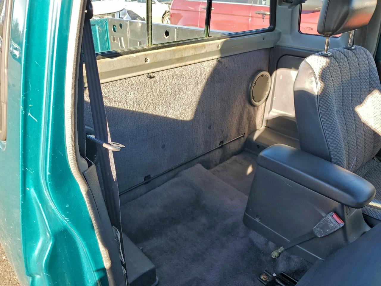 1997 Nissan Truck King Cab Se Green vin: 1N6SD16S4VC381866
