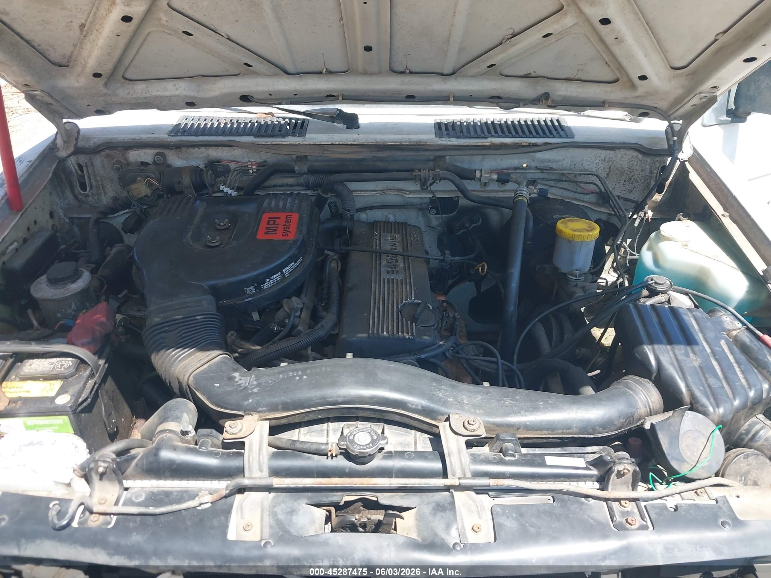1990 Nissan D21 King Cab Белый vin: 1N6SD16S5LC324363