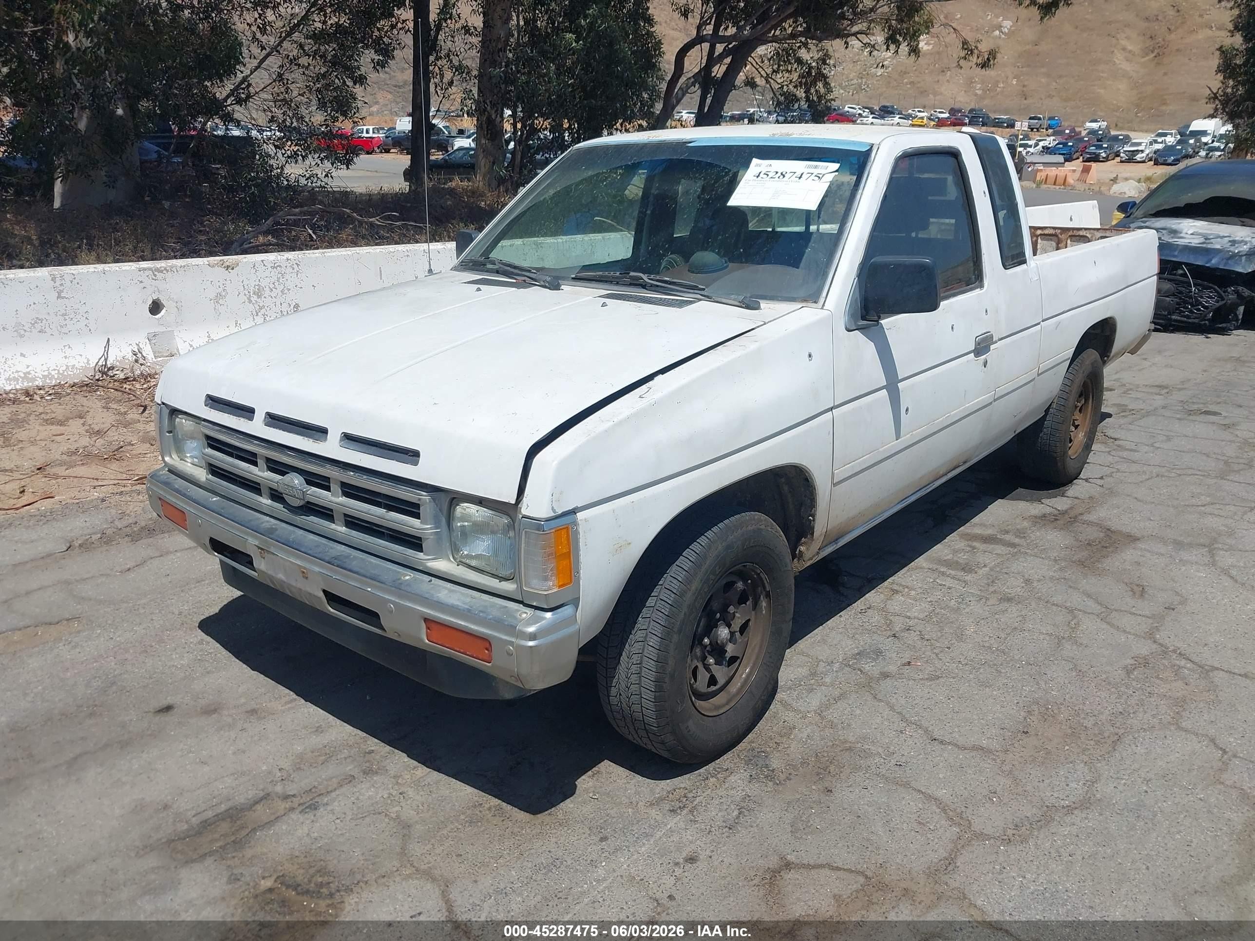 1990 Nissan D21 King Cab Белый vin: 1N6SD16S5LC324363