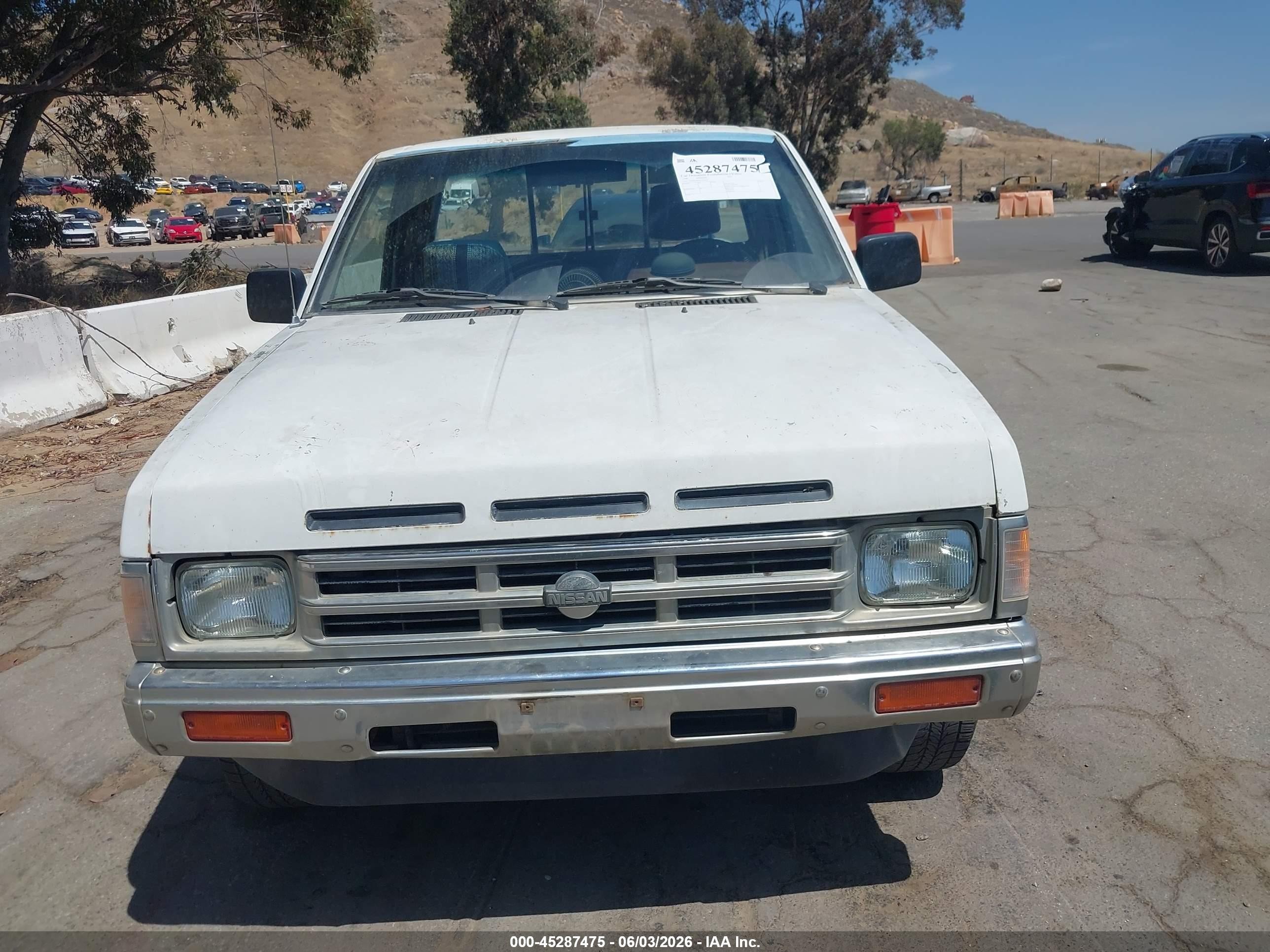 1990 Nissan D21 King Cab Белый vin: 1N6SD16S5LC324363