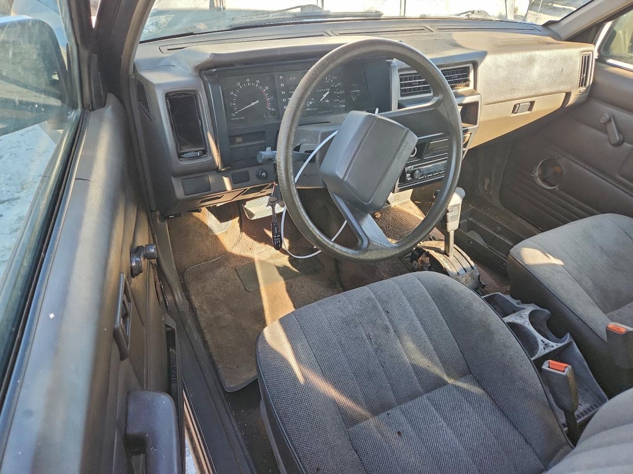 1991 Nissan Truck King Cab Gray vin: 1N6SD16S5MC382863