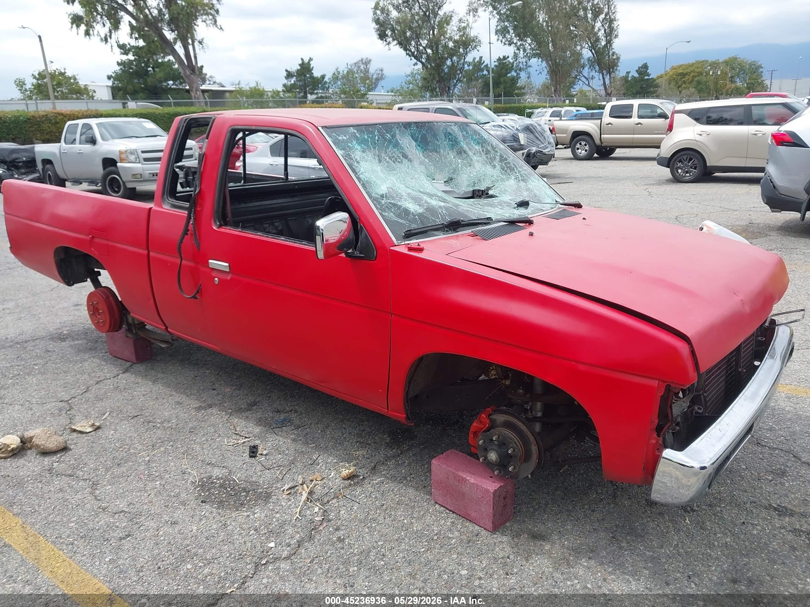 1997 Nissan 4x2 Truck   Red vin: 1N6SD16S7VC340955