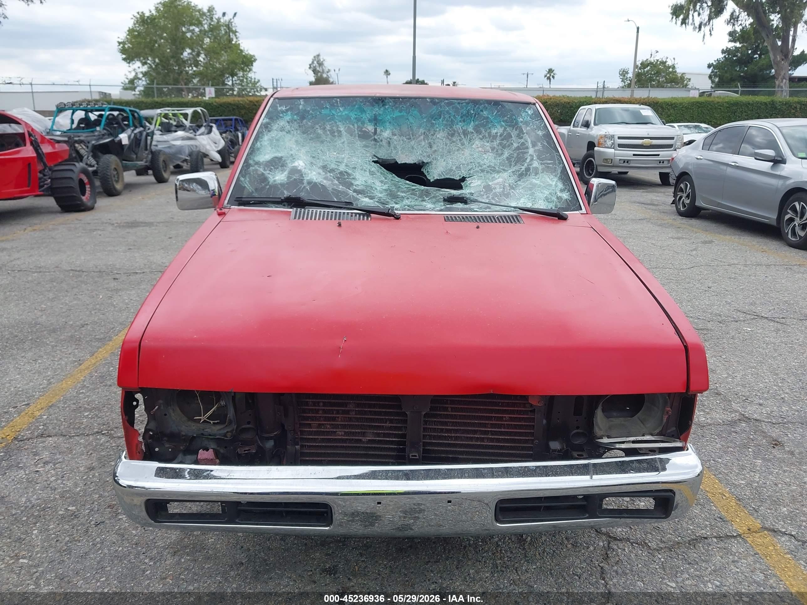 1997 Nissan 4x2 Truck   Red vin: 1N6SD16S7VC340955