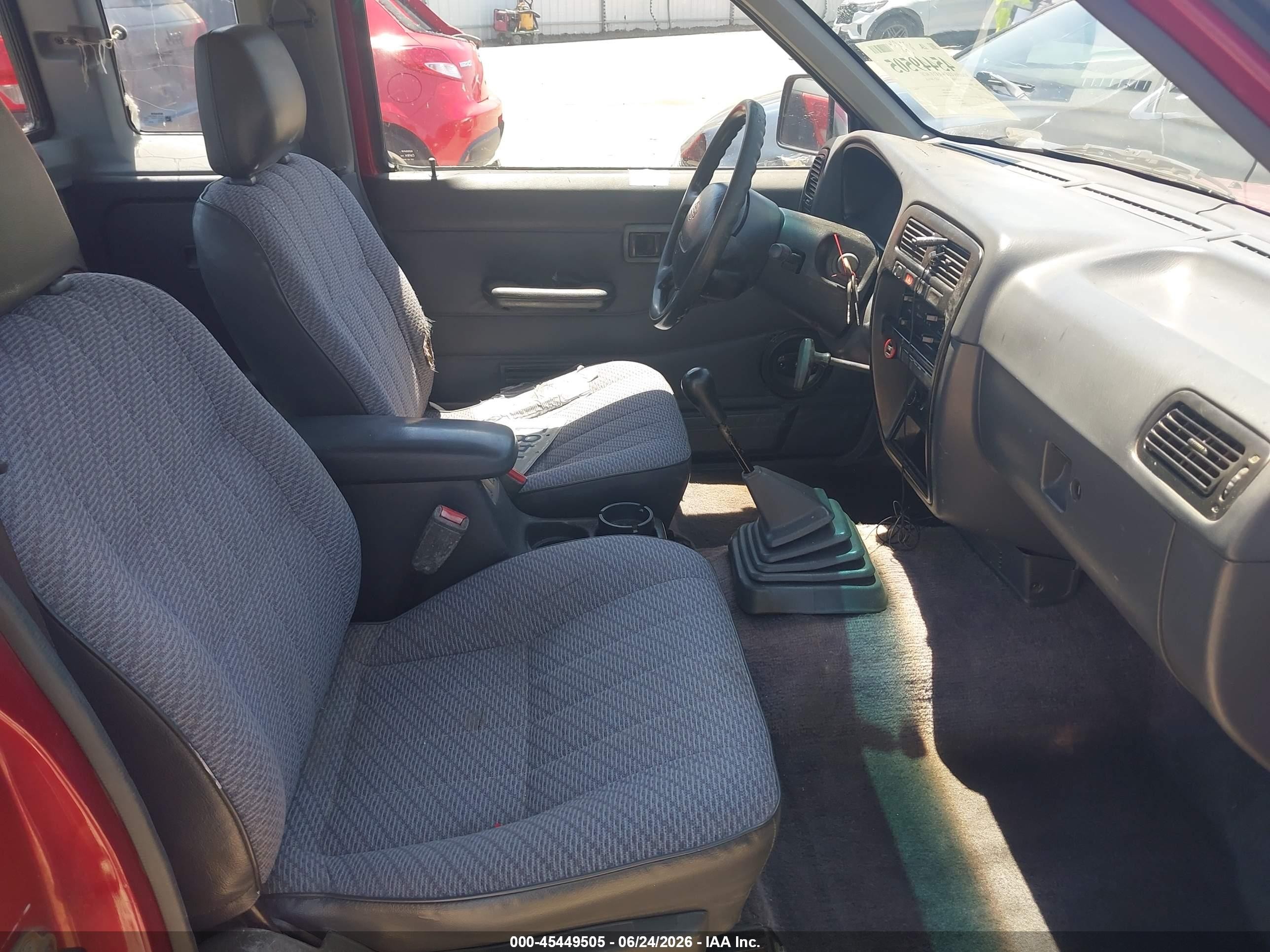 1997 Nissan 4x2 Truck Se/xe Maroon vin: 1N6SD16S7VC391310
