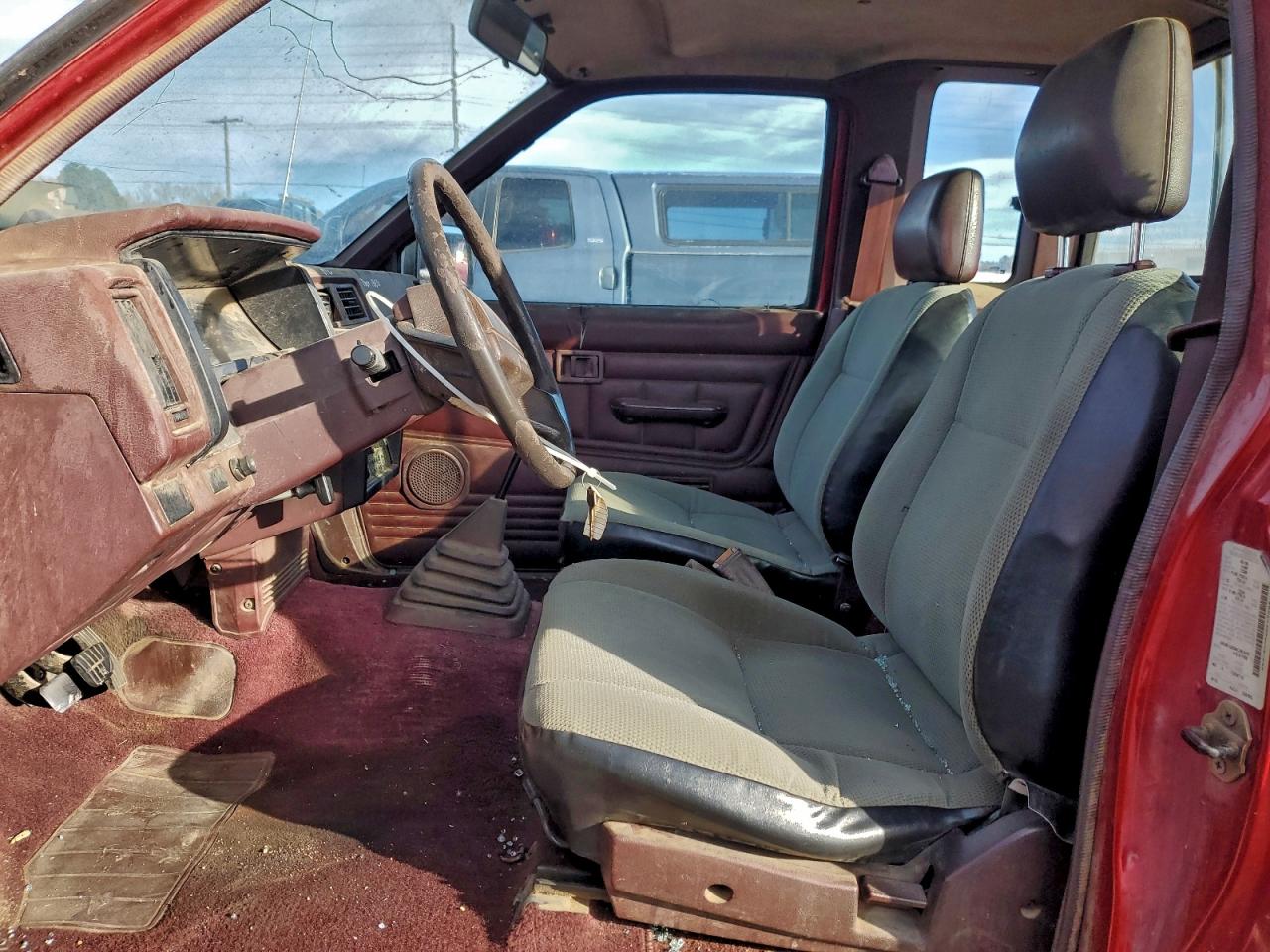 1991 Nissan Truck King Cab Красный vin: 1N6SD16S8MC301693