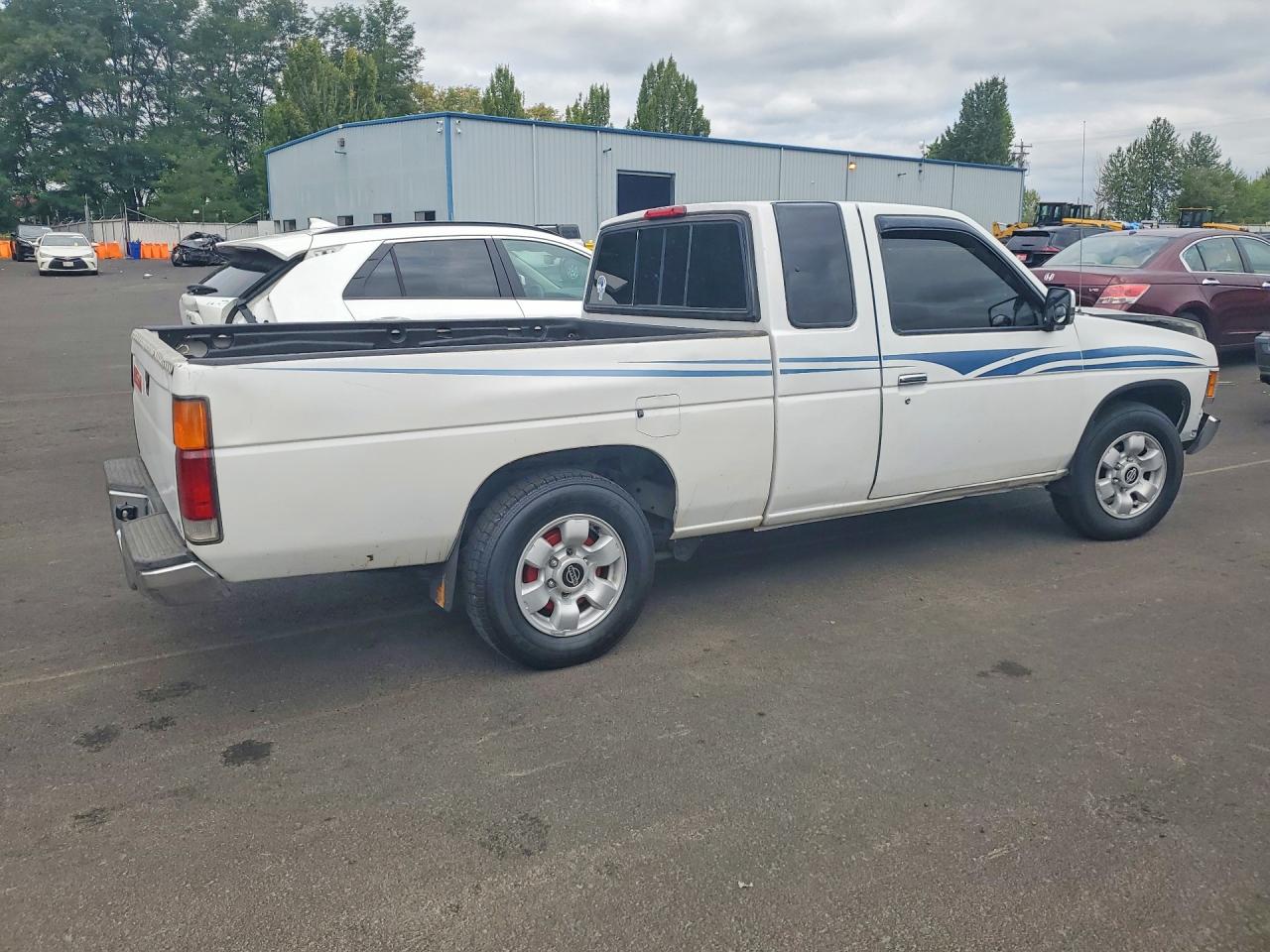 1996 Nissan Truck Xe White vin: 1N6SD16S8TC360354