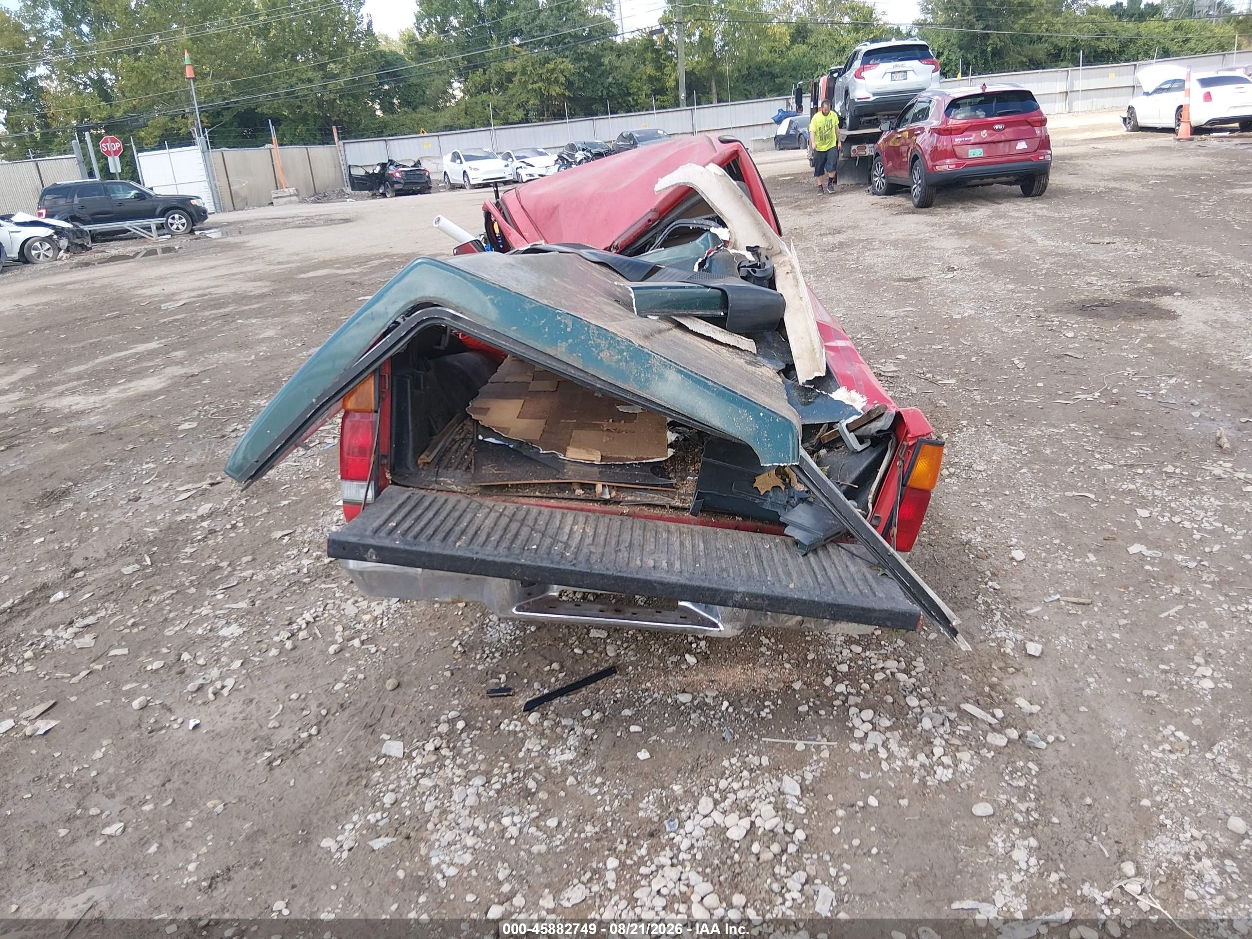 1997 Nissan 4x2 Truck Se/xe Red vin: 1N6SD16S8VC351494