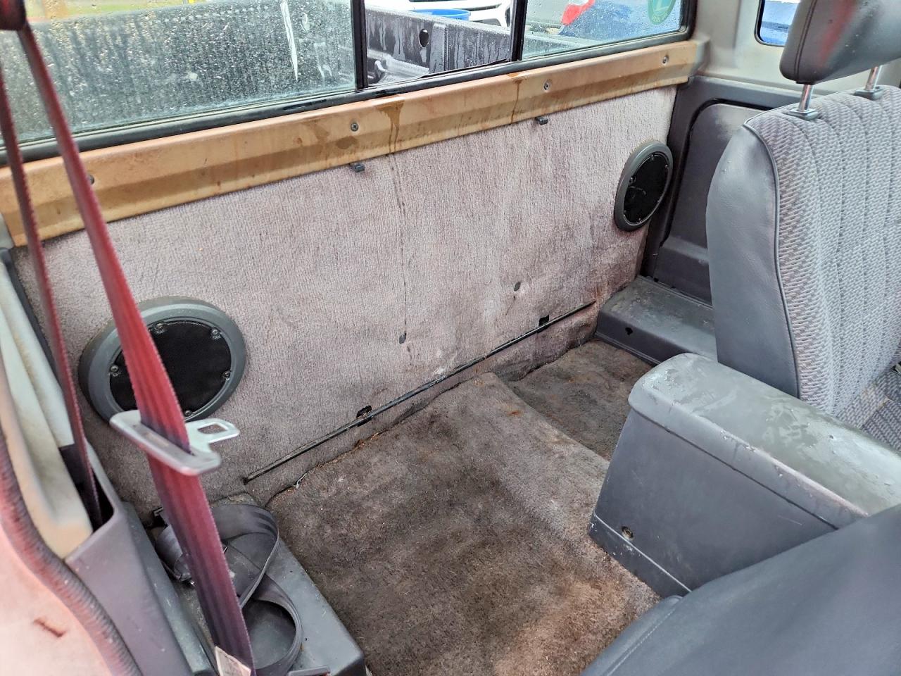 1997 Nissan Truck Xe White vin: 1N6SD16S9VC304166