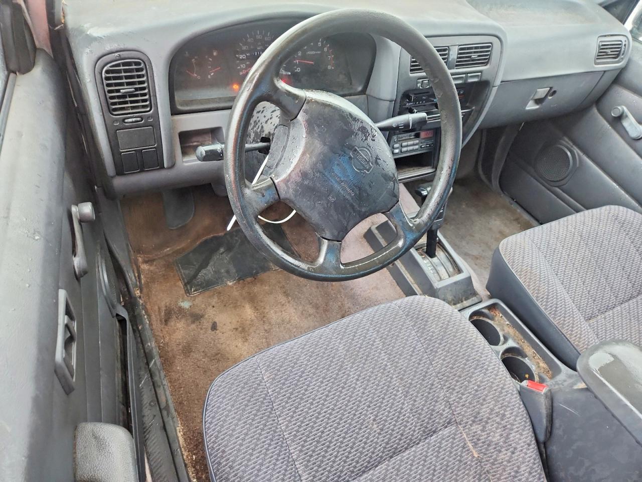 1997 Nissan Truck Xe White vin: 1N6SD16S9VC304166