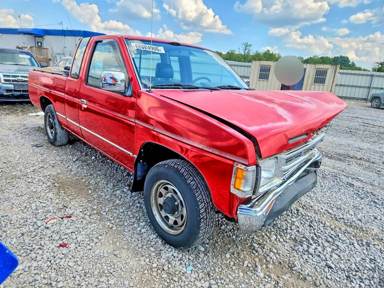 1992 Nissan Truck Base Красный vin: 1N6SD16SXNC357183