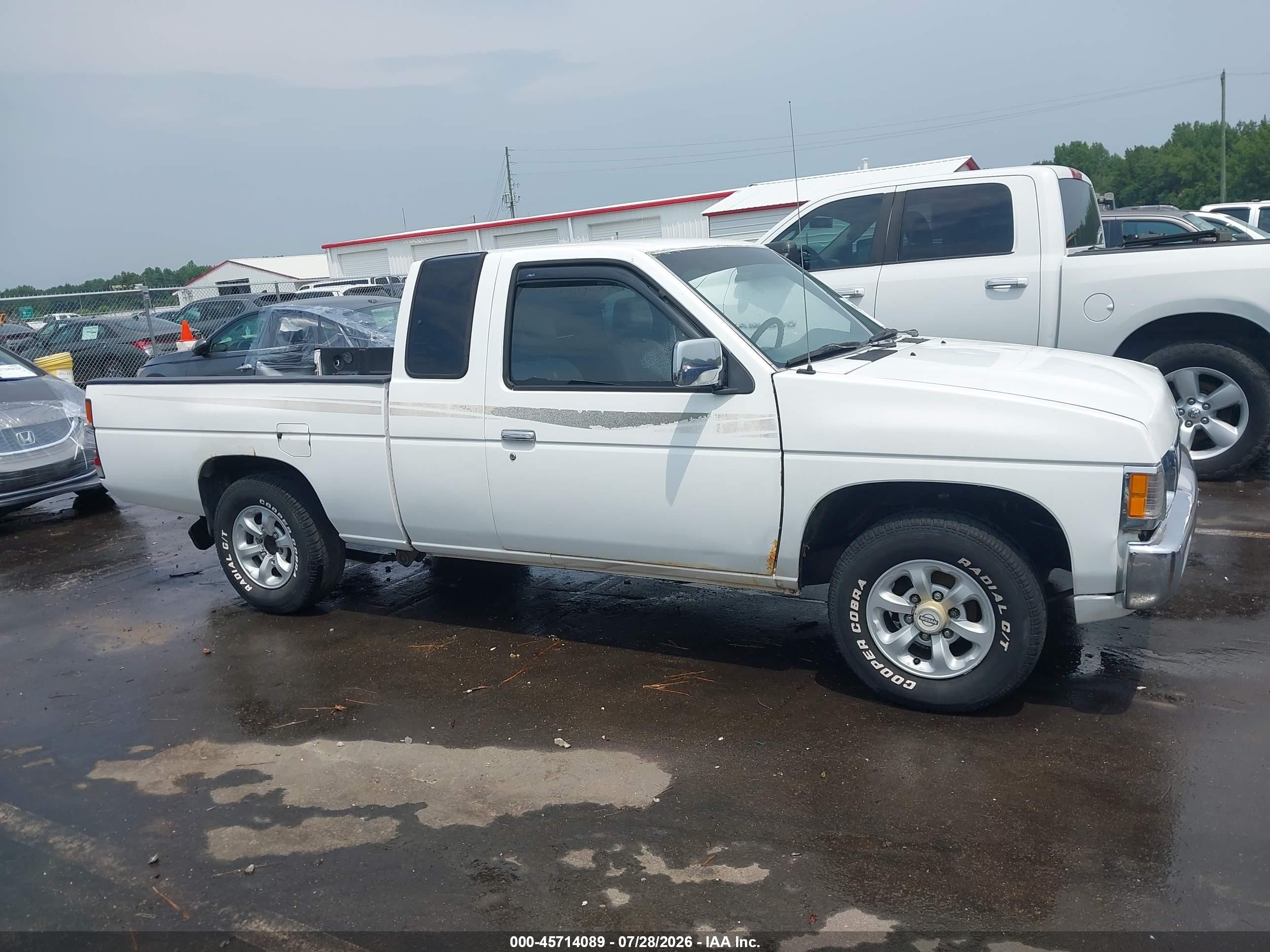 1997 Nissan 4x2 Truck Se/xe Белый vin: 1N6SD16SXVC368409