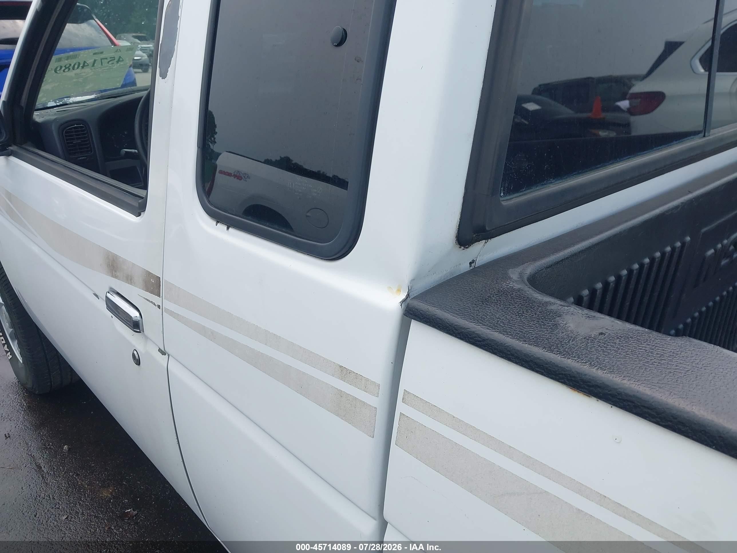 1997 Nissan 4x2 Truck Se/xe Белый vin: 1N6SD16SXVC368409