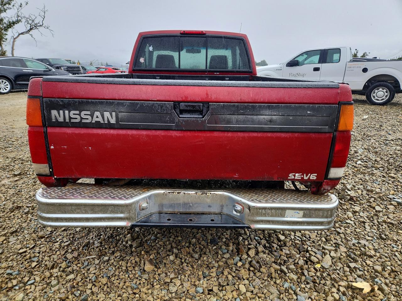 1997 Nissan Truck Xe Red vin: 1N6SD16SXVC373626