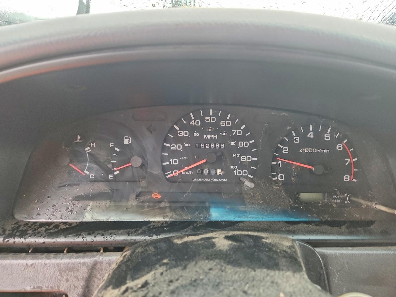 1997 Nissan Truck Xe Red vin: 1N6SD16SXVC373626