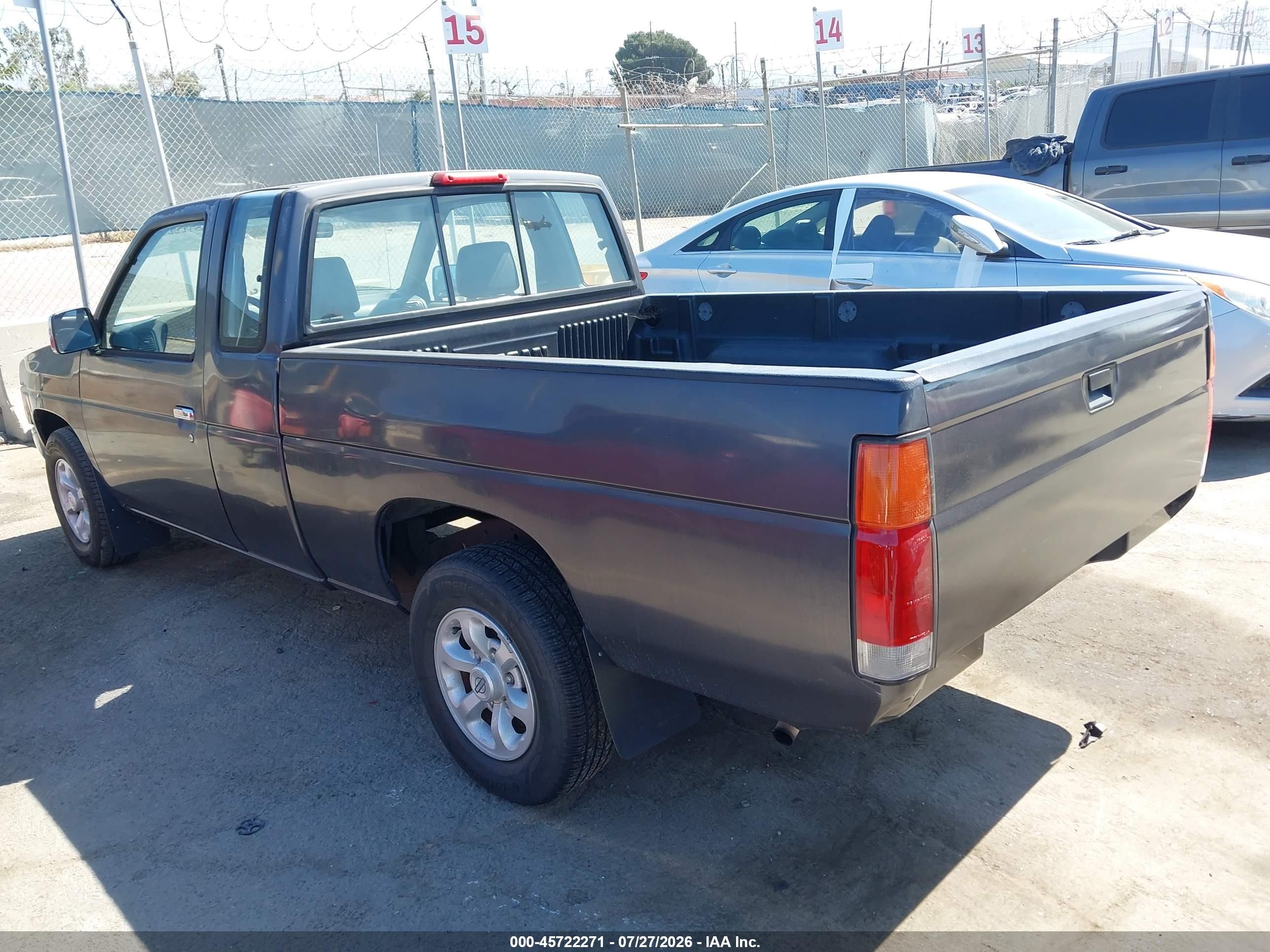 1997 Nissan 4x2 Truck Se/xe Gray vin: 1N6SD16SXVC383816