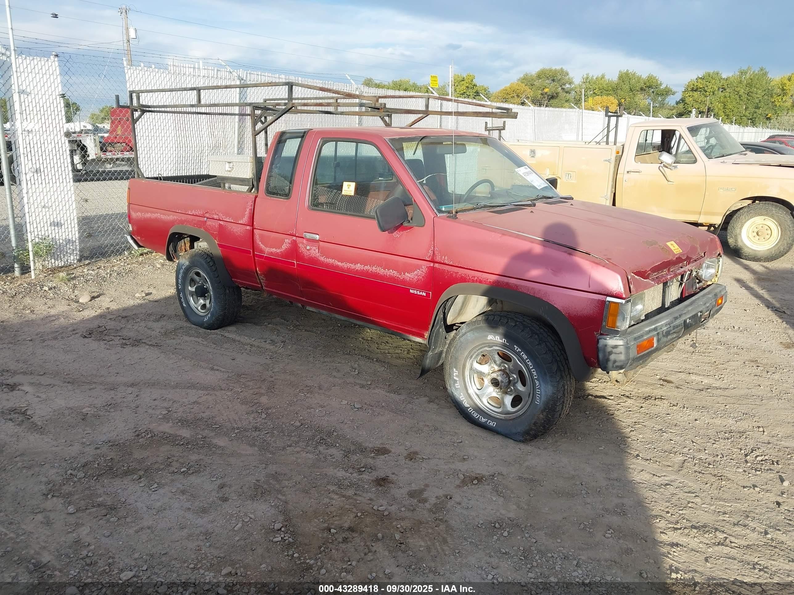 1990 Nissan D21 King Cab Red vin: 1N6SD16Y1LC340774
