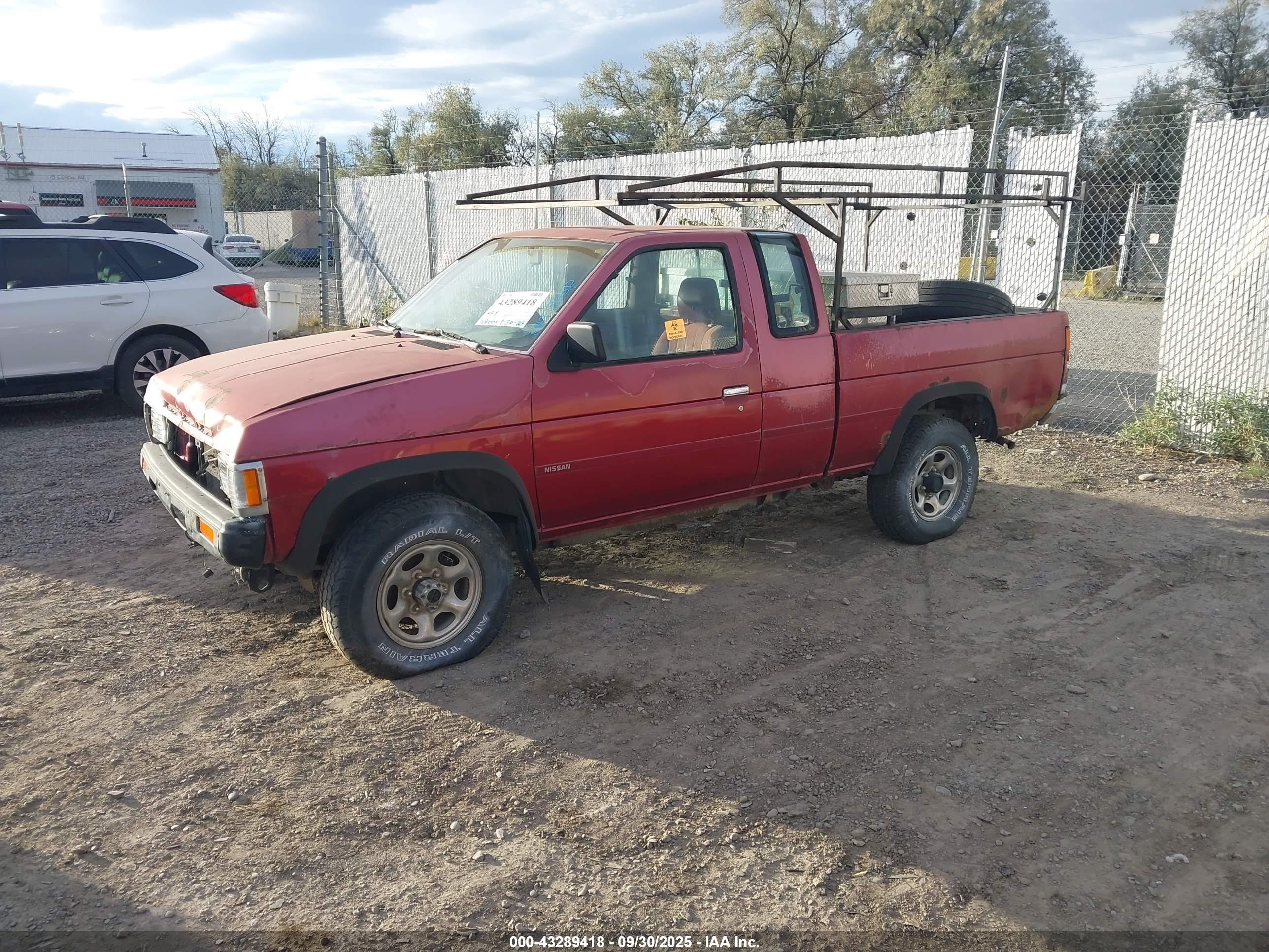 1990 Nissan D21 King Cab Red vin: 1N6SD16Y1LC340774