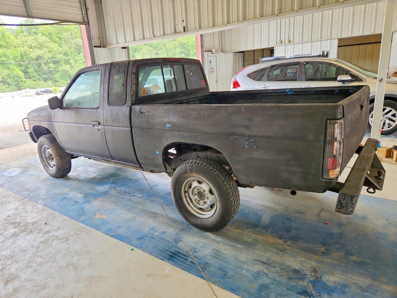 1995 Nissan Truck Xe Black vin: 1N6SD16Y3SC338989
