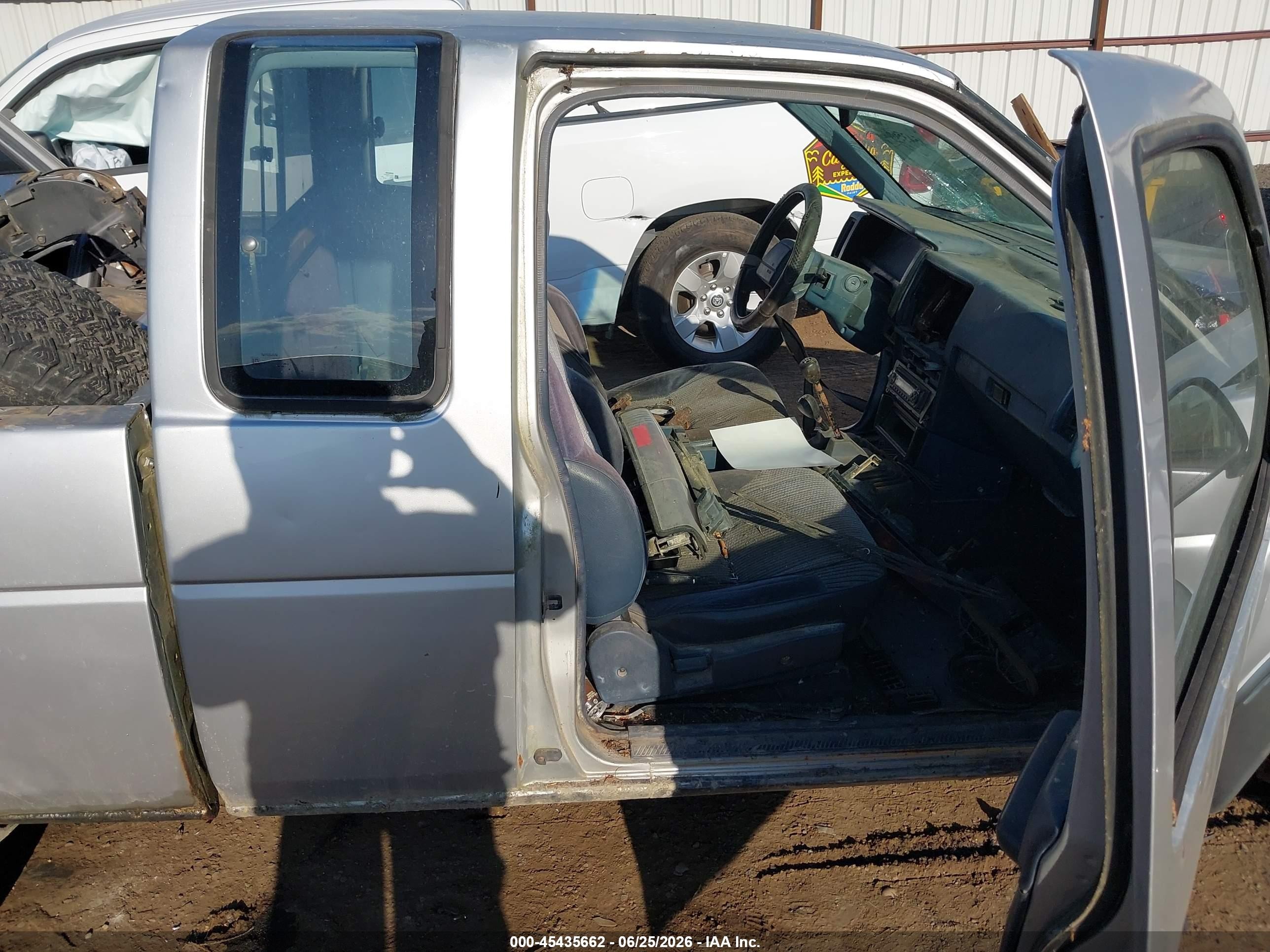 1993 Nissan Truck King Cab Silver vin: 1N6SD16Y6PC306836