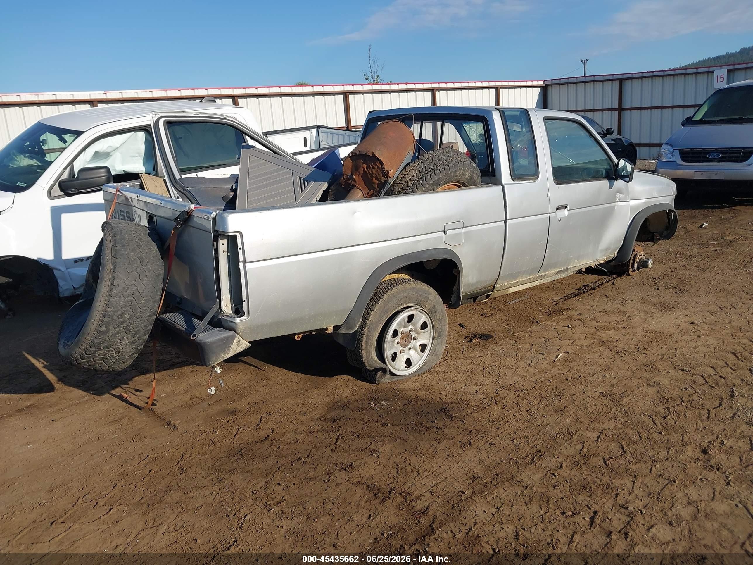 1993 Nissan Truck King Cab Silver vin: 1N6SD16Y6PC306836