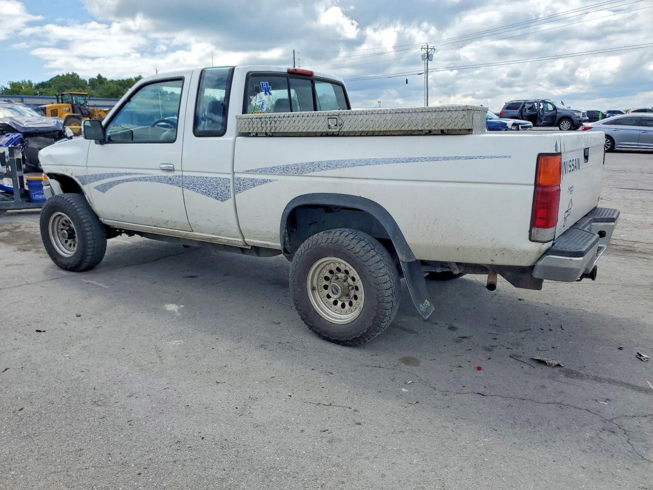 1997 Nissan Truck Xe White vin: 1N6SD16Y8VC362001