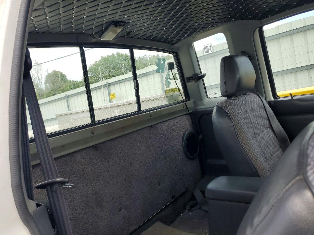 1997 Nissan Truck Xe White vin: 1N6SD16Y8VC362001