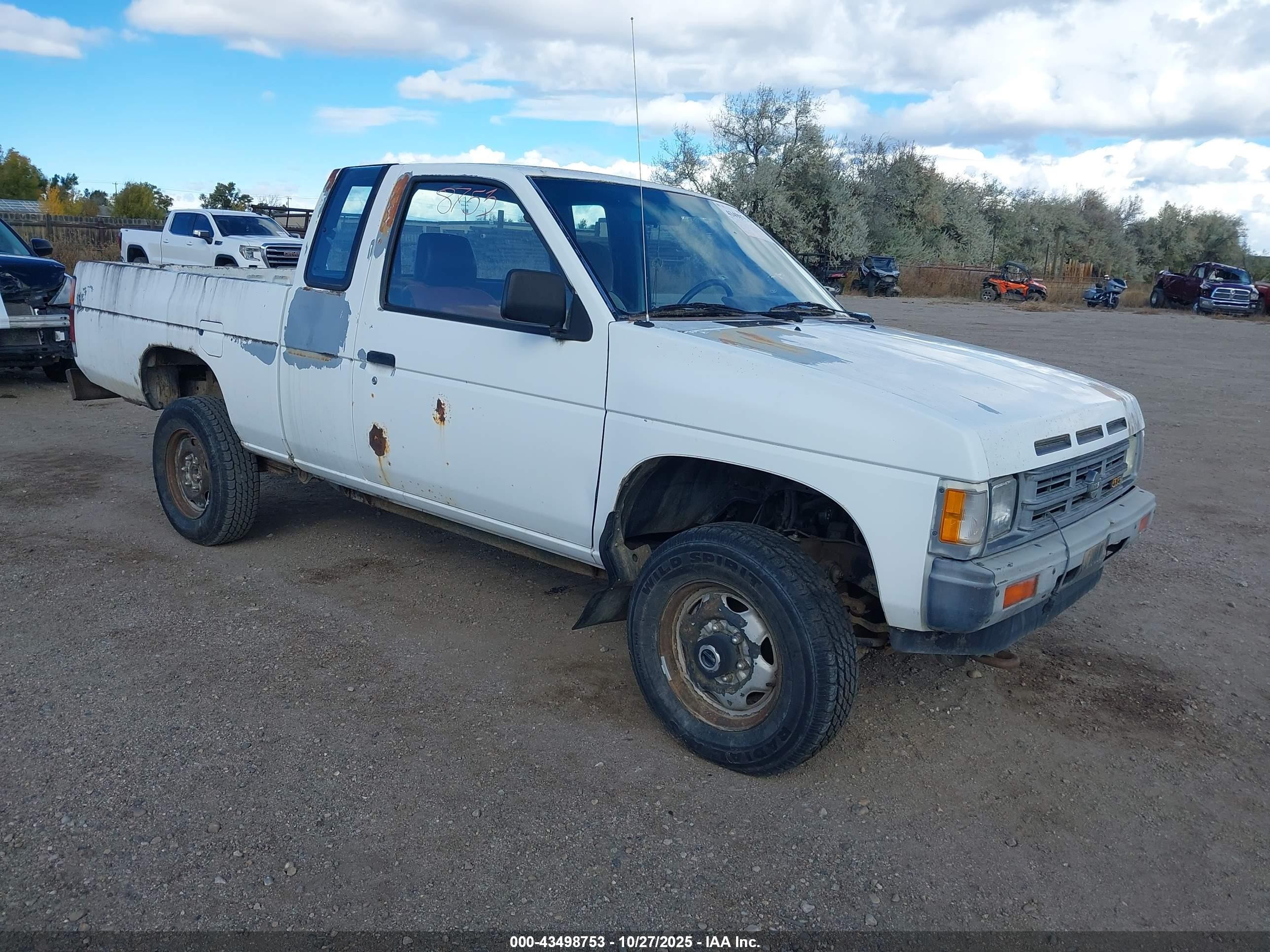 1990 Nissan D21 King Cab White vin: 1N6SD16YXLC342071