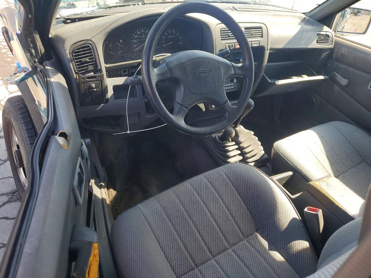 1995 Nissan Truck King Cab Xe Green vin: 1N6SD16YXSC320960